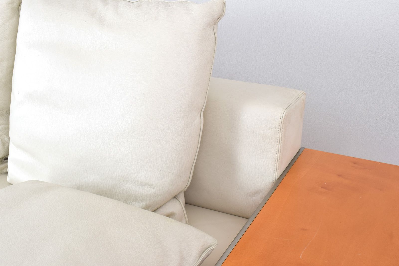 Furniture Italian Leather Sofa From Giorgetti, 1980s. photo