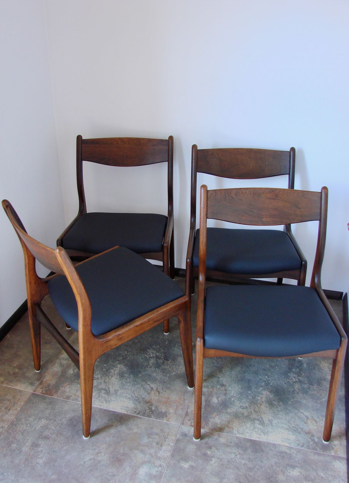 Set Of 4 Vintage Rosewood Chairs From The 1960s, Richbilt, Johannes Andersen Style photo vinterior
