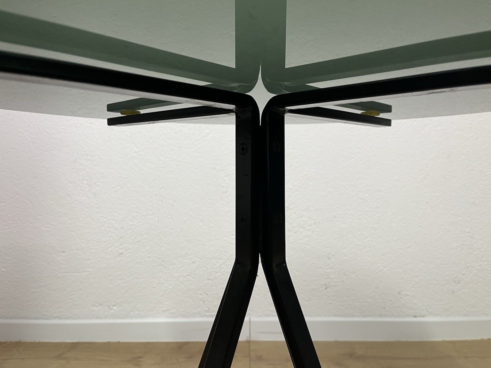 photo vinterior Cousinetto Enzo Mari Driade 80’s Vintage Design Iron Glass Coffee Table