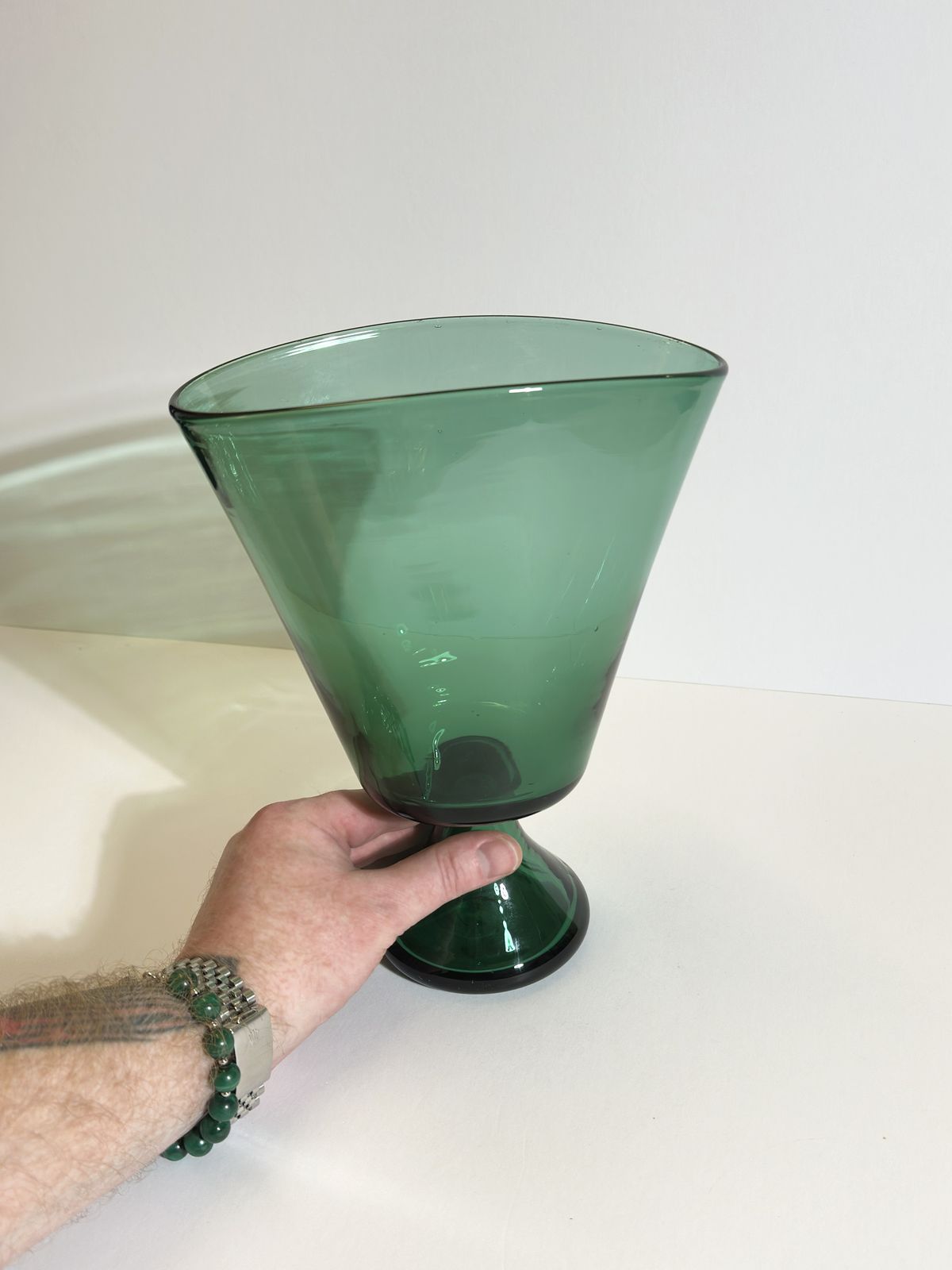 Green Glass Vase, Pedestal Form, Italian Mid Century 1960s photo vinterior