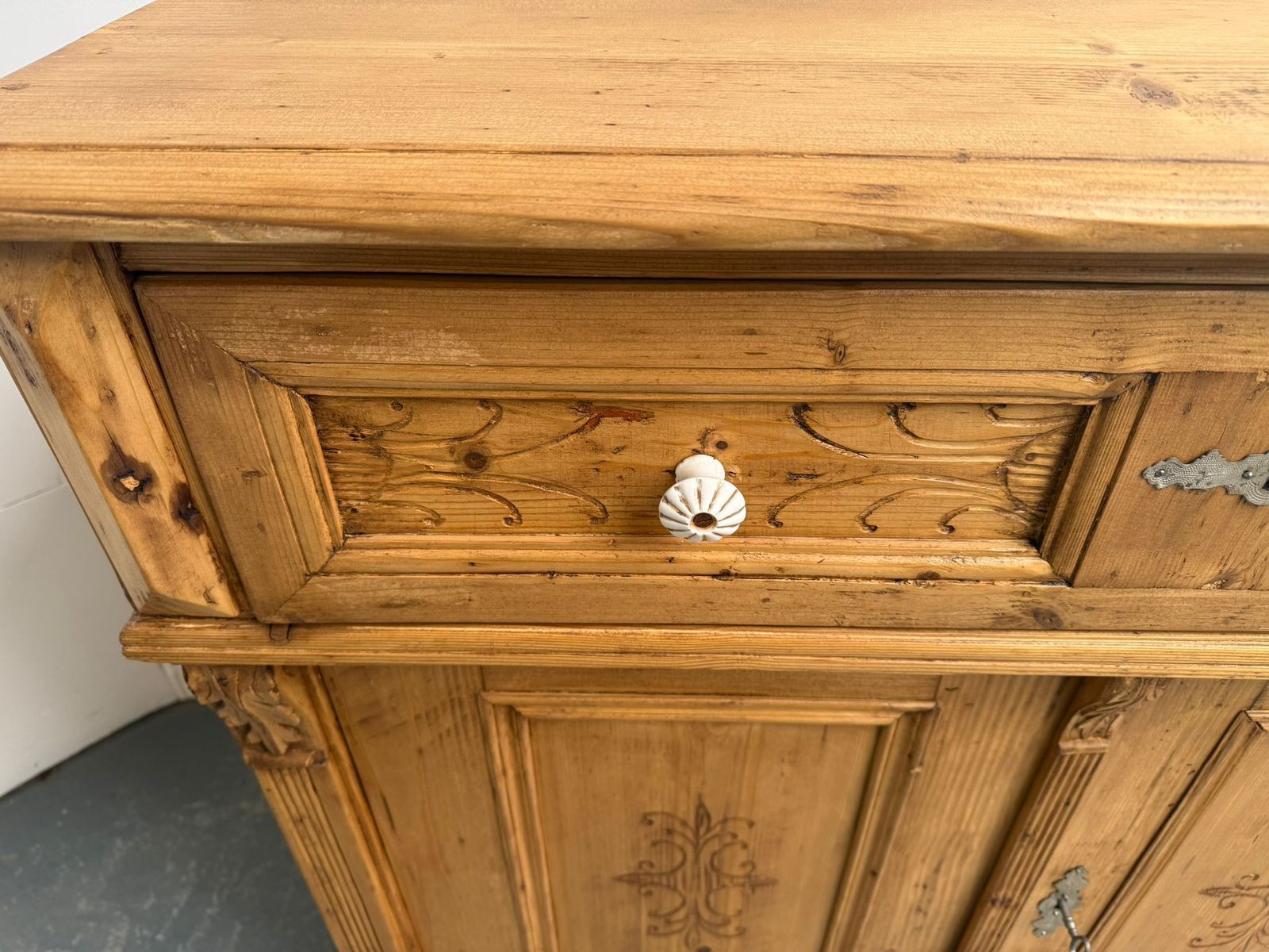 A Pretty Pine Victorian Waxed Carved Kitchen Dresser Base photo buy