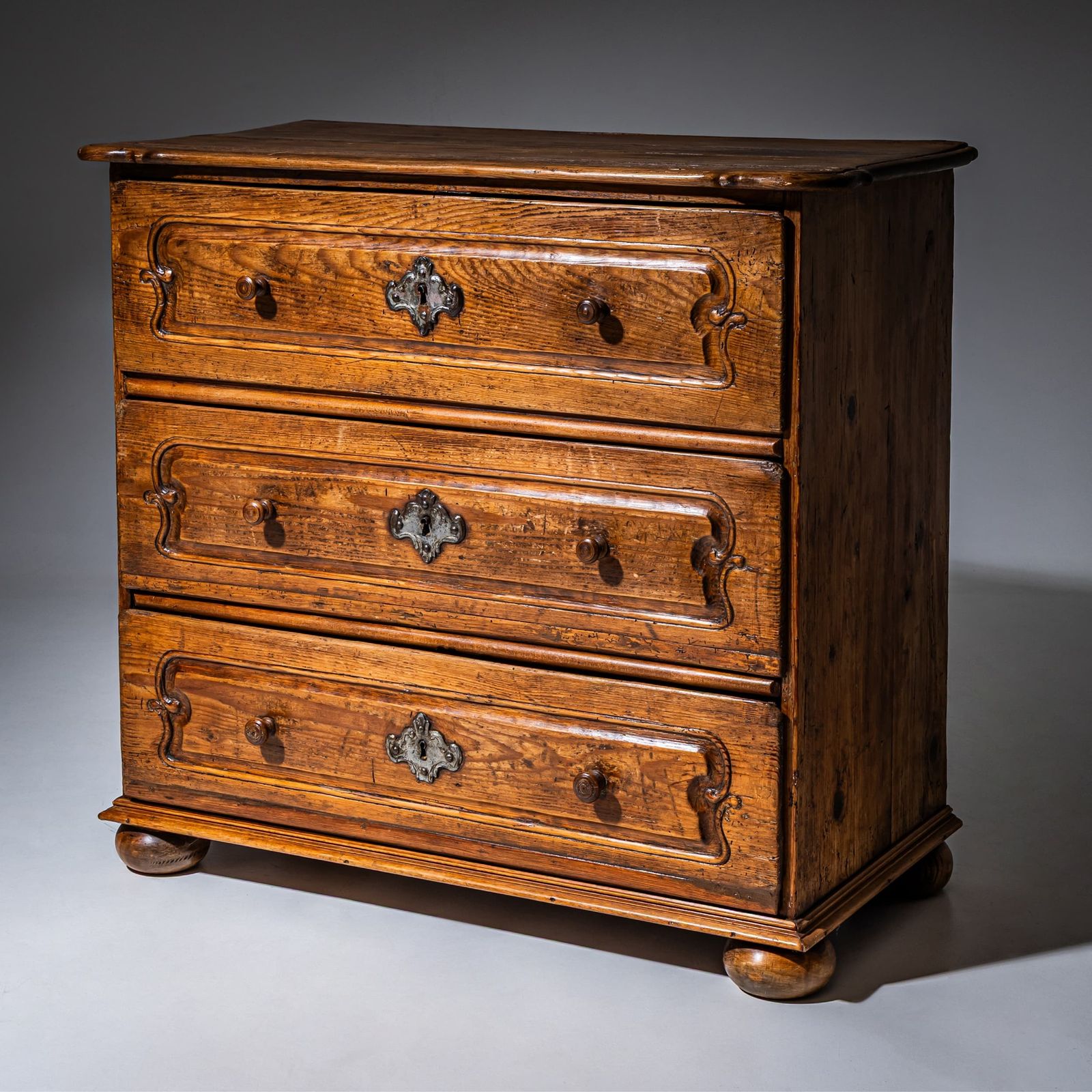 Zuid Duitse Ladekast Van Zacht Hout, Ca. 1770