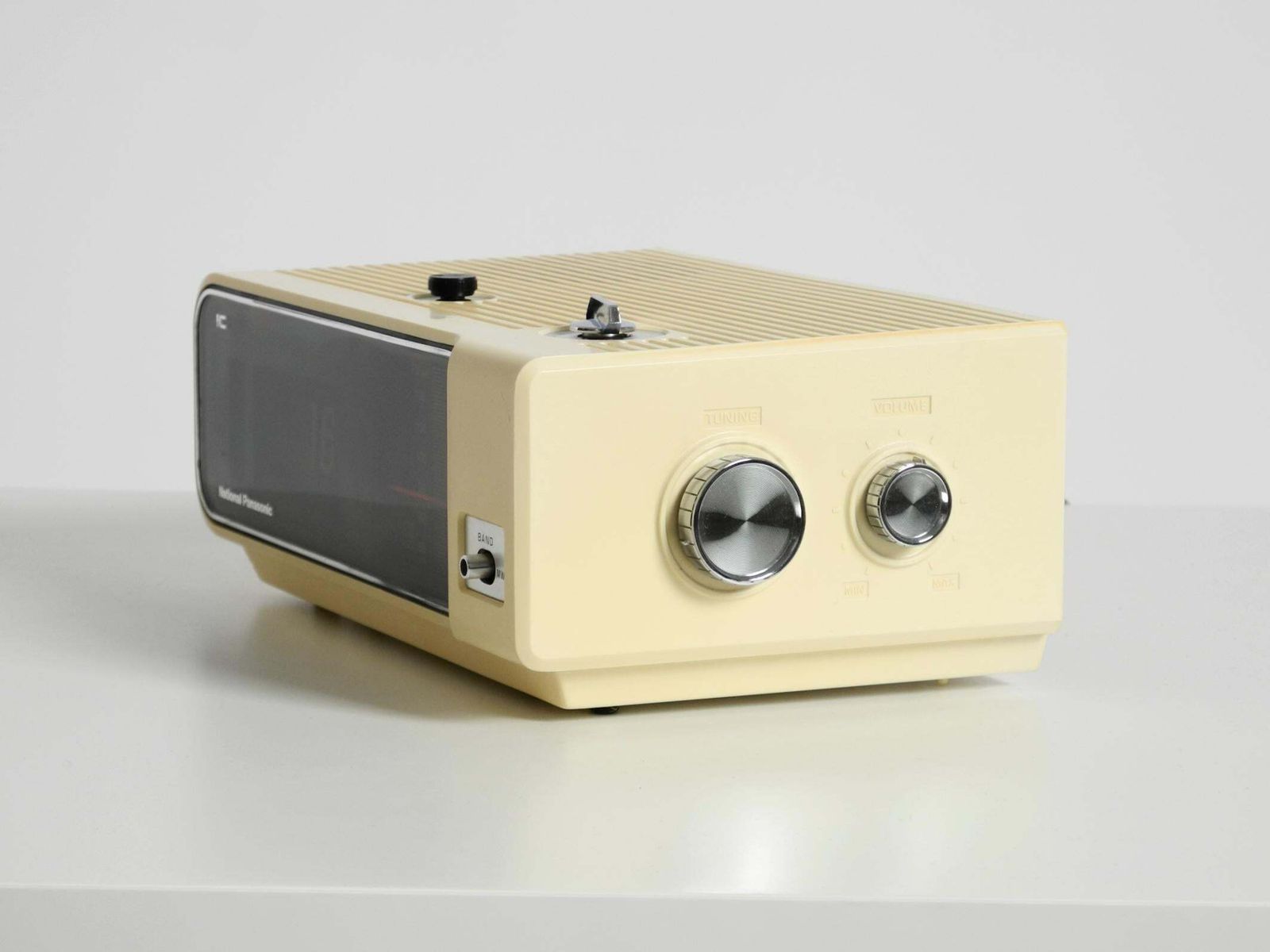 Original 1970s National Panasonic Flip Number Radio Alarm Clock Model. photo 558.0
