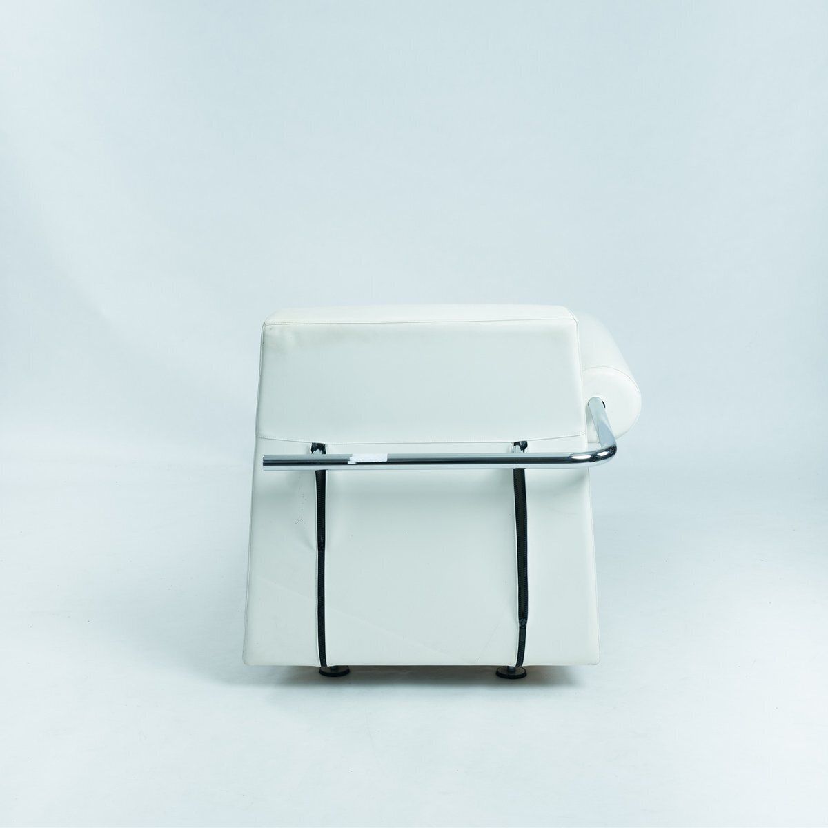 Postmodern Chaise Lounge In White Leather And Tubular Steel From Rob Eckhardt, 1980s photo 3165.0