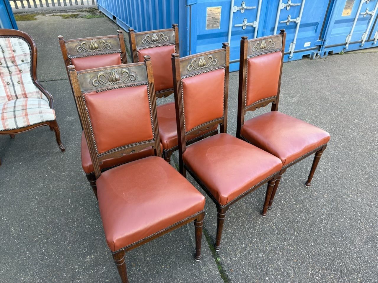 Set Of 6 Victorian Style Carved Press Back Dining Chairs With Matching Carver Armchairs