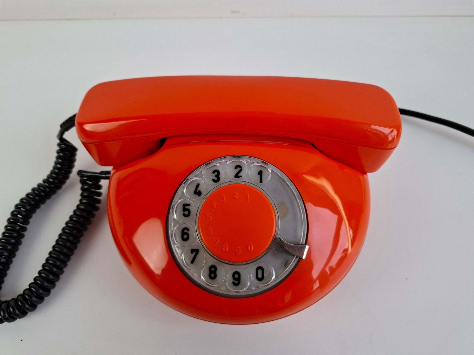 Tesla Midcentury Rotary Desk Telephone, Orange, Czechoslovakia, 1970s photo vinterior