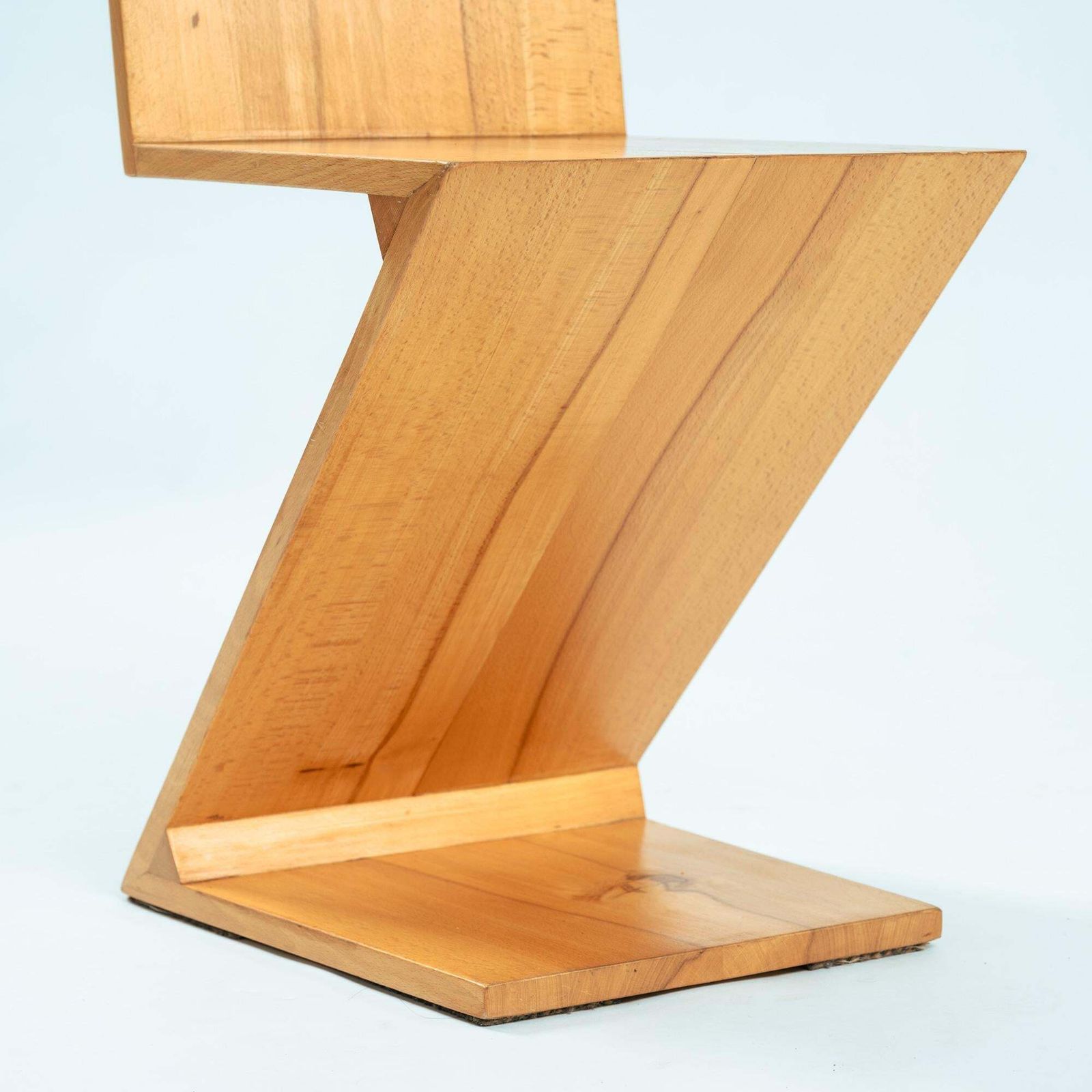 photo for sale 4 Zig Zag Ashwood Modernist Chairs After Design Gerrit Rietveld, De Stijl 1930's