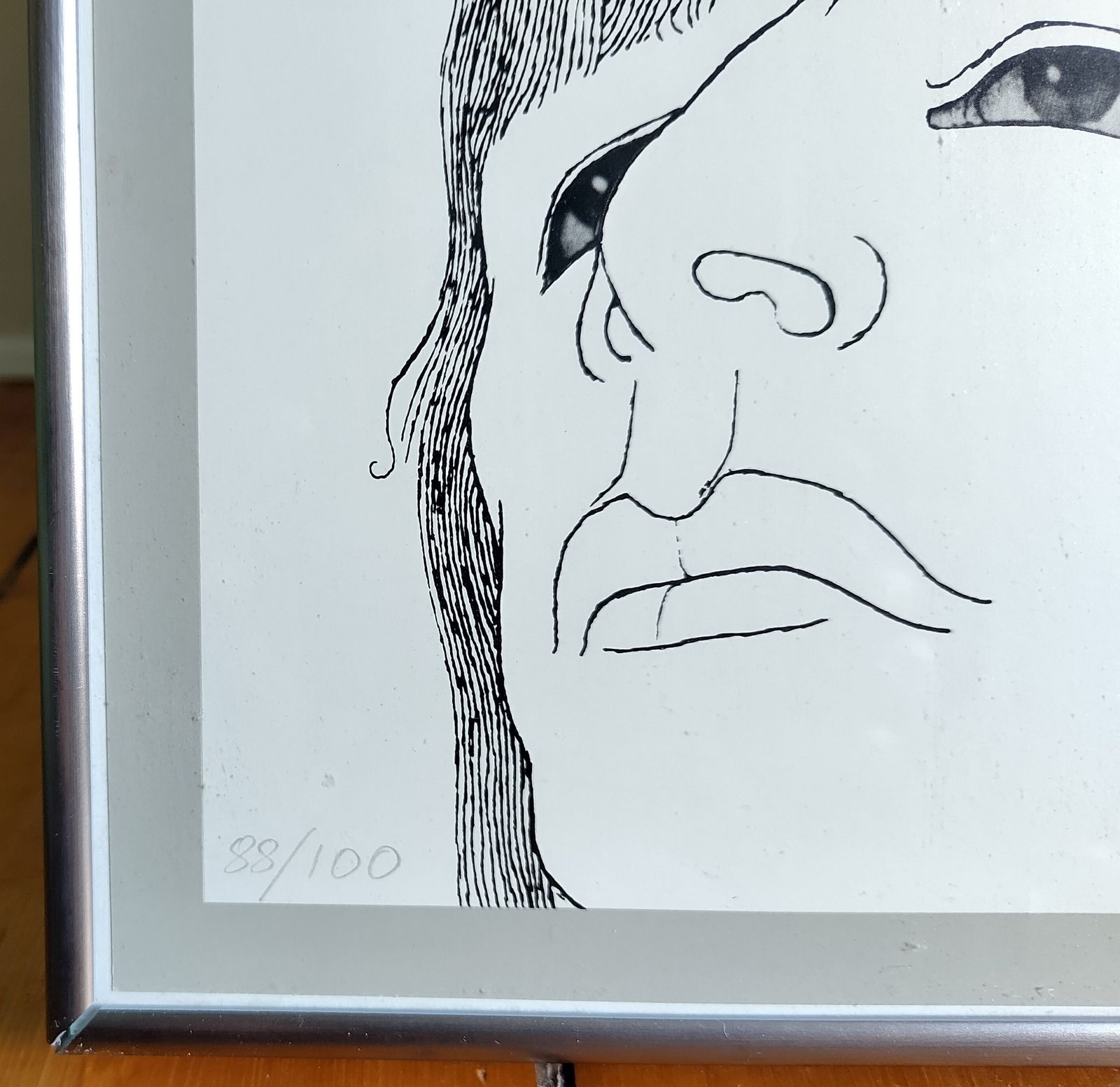 Signed & Numbered Klaus Voormann “Revolver” Print – Limited Edition 88/100 (Framed, 50×50 Cm) photo Art
