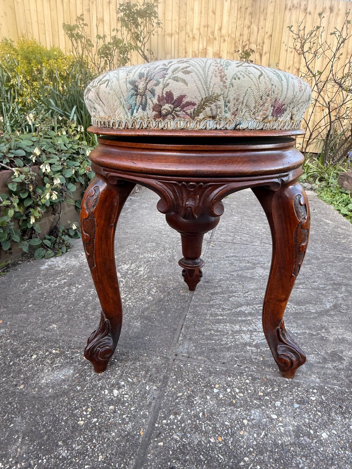 Early 20th Century Adjustable Piano Stool – Victorian Revival Carved Walnut Seat, C.1920–30 photo 245.0