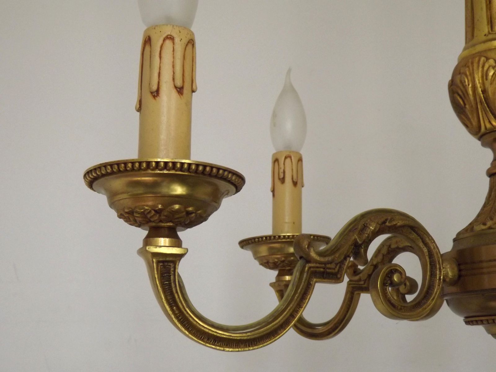 225.0 French Mid Century Quality Bronze 5 Light Traditional Style Chandelier photo