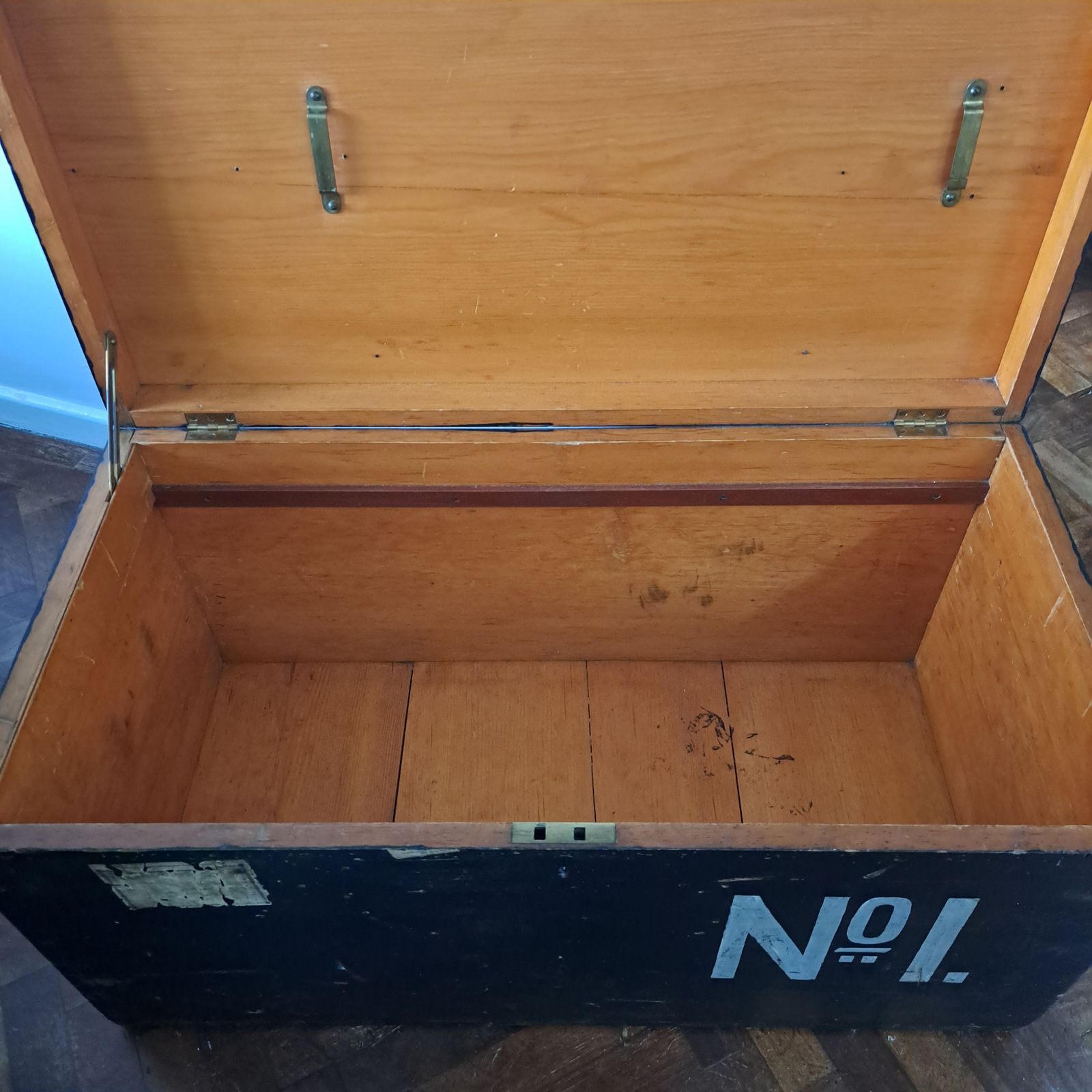 A Unique Original Vintage Steamer Trunk photo 490.0