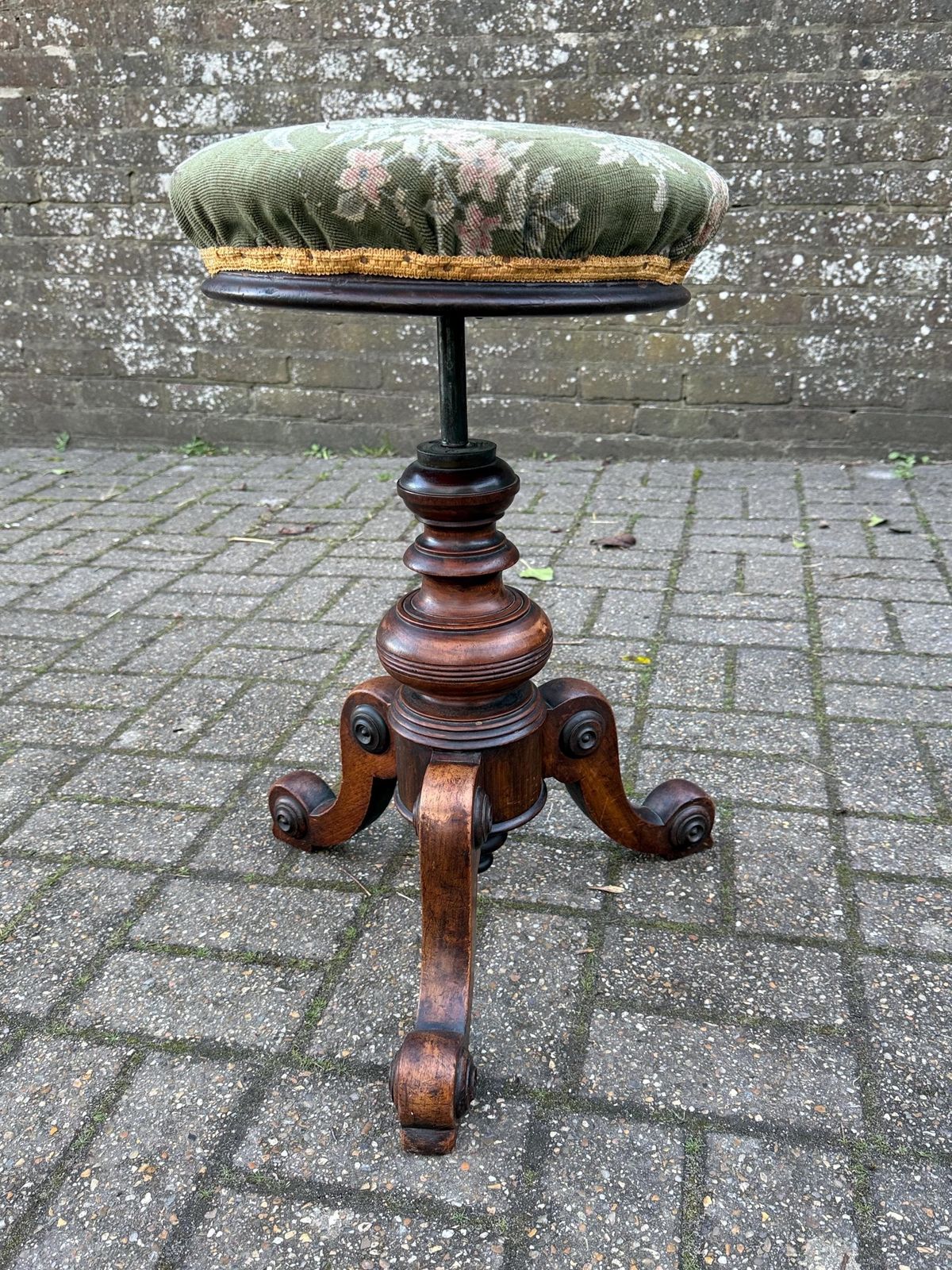 Antique Victorian Adjustable Piano Occasional Stool – Solid Wood Carved Tripod Stool With Floral Green Upholstered Seat photo 245.0