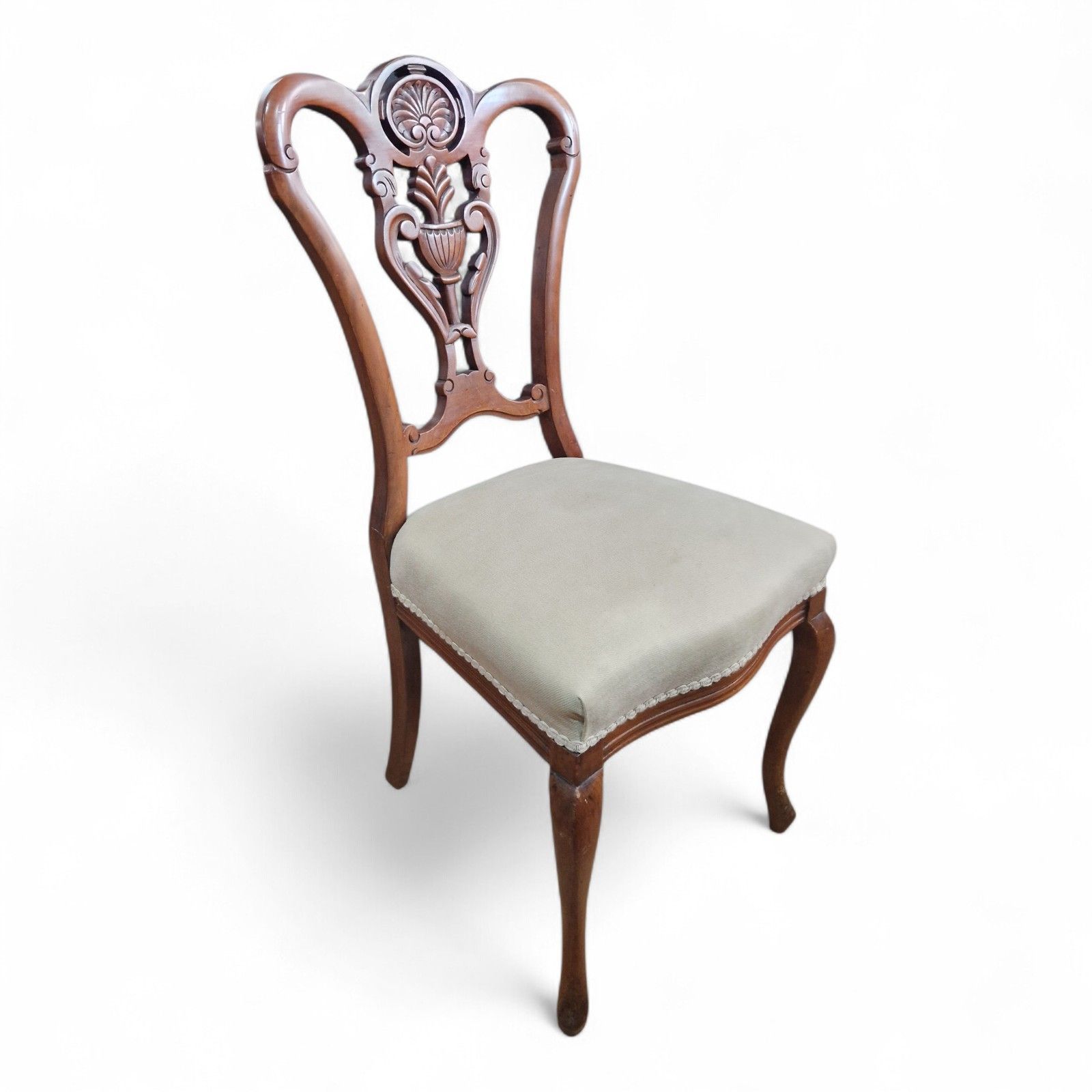 photo buy Set Of 4 Victorian Dining Chairs Serpentine Seats Carved Walnut Antique Seating