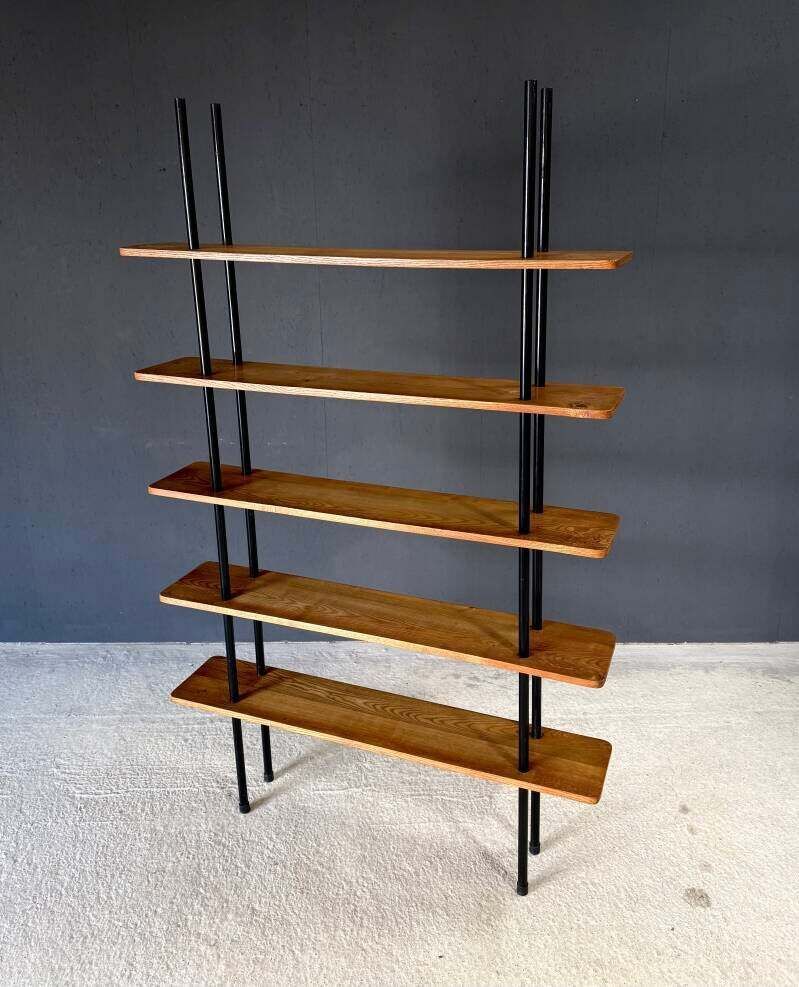 photo furniture Mid Century Modern Dutch Design Staanderekken Van W. Lutjens, Nederland, Ca. Jaren 1960
