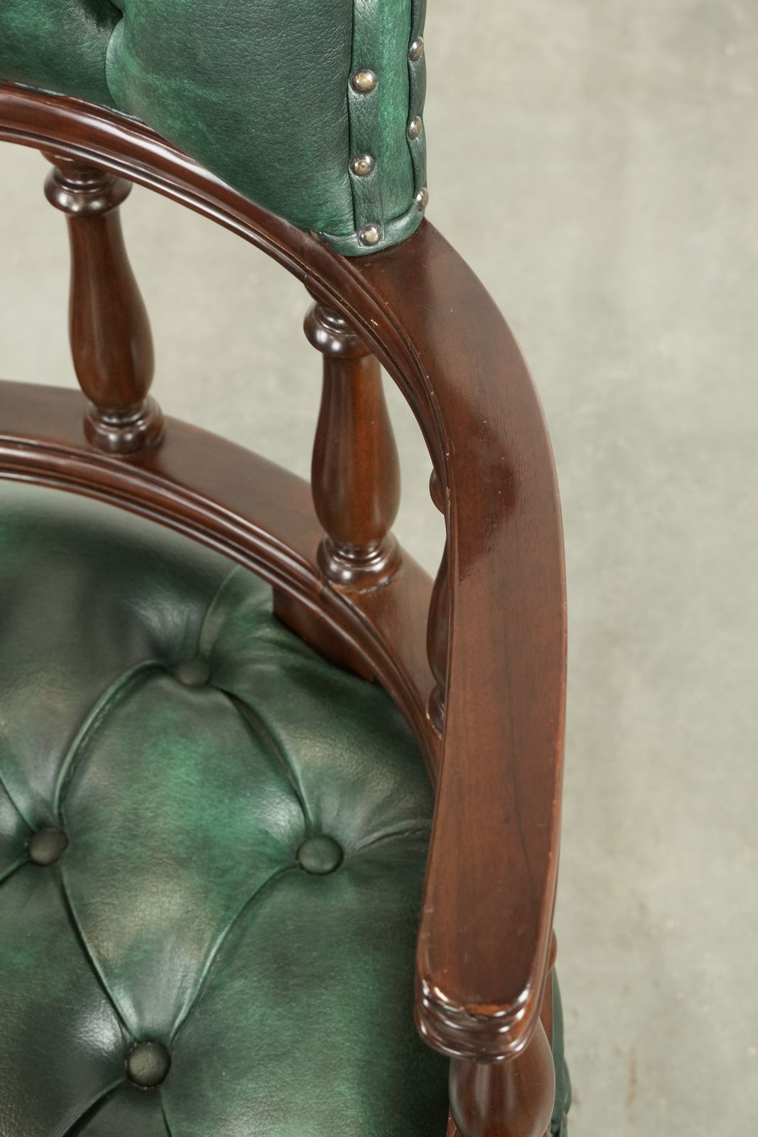 Classic Green Flamed Cow Leather Chesterfield Office Chair / Side Chair photo vintage