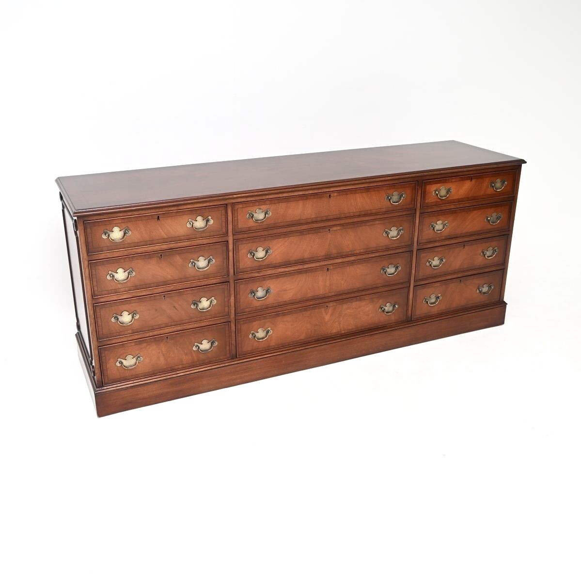 Antique Georgian Style Mahogany Chest Of Drawers / Sideboard