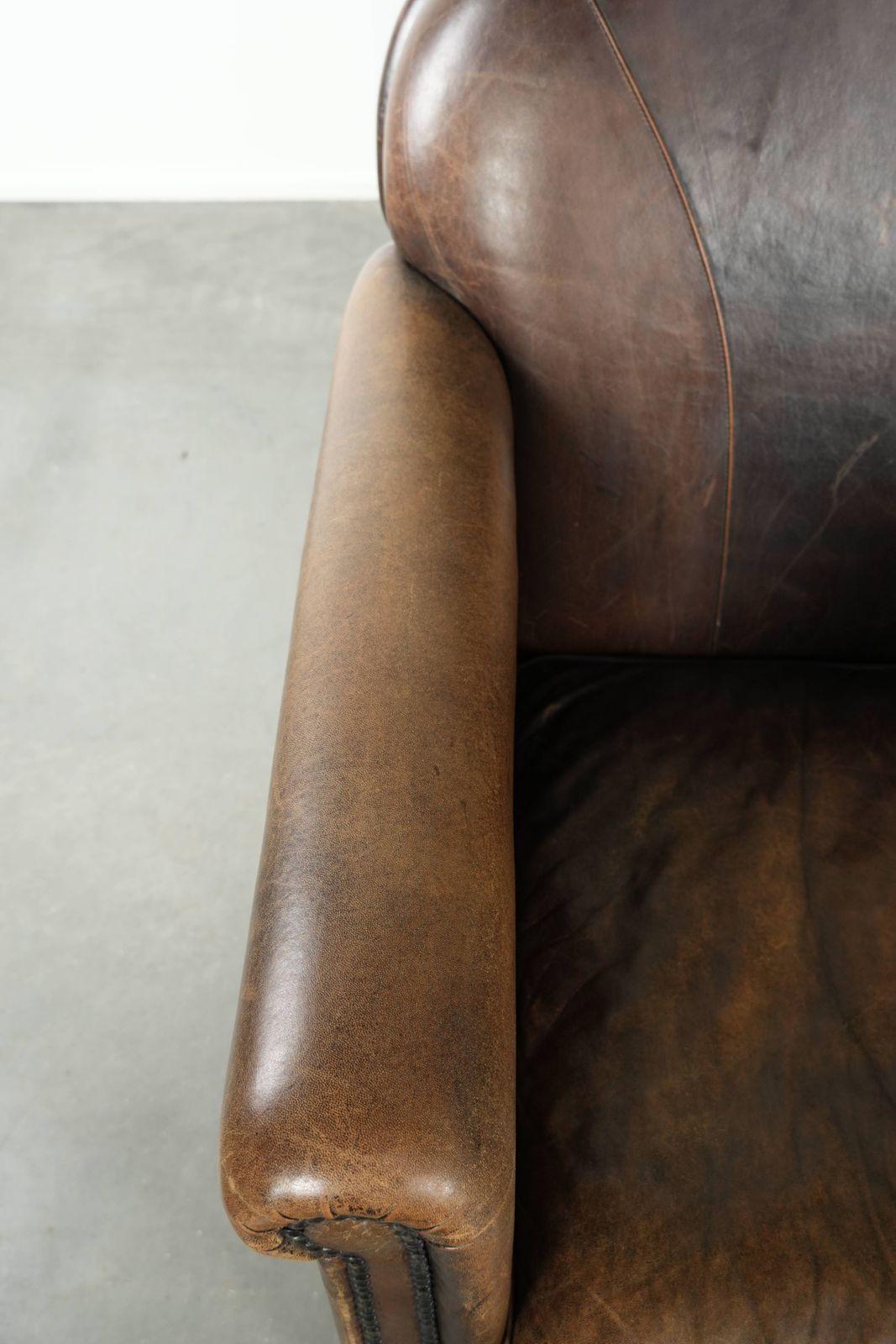 Timeless, Luxurious And Characterful Sheep Leather Design Armchair / Armchair With A Beautiful Patina photo vinterior