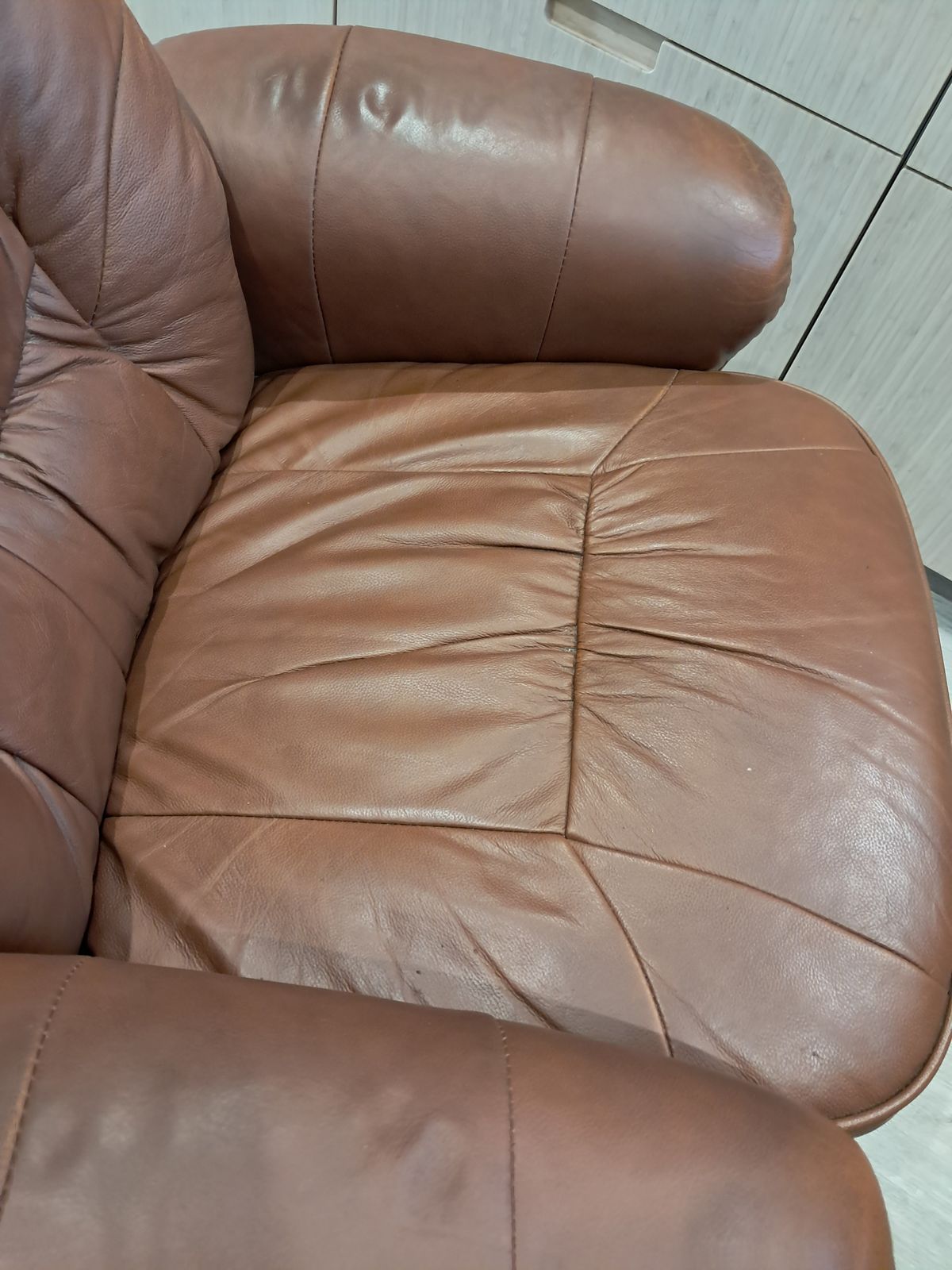 Scandinavian Swivel/Recliner Leather Armchair photo vintage