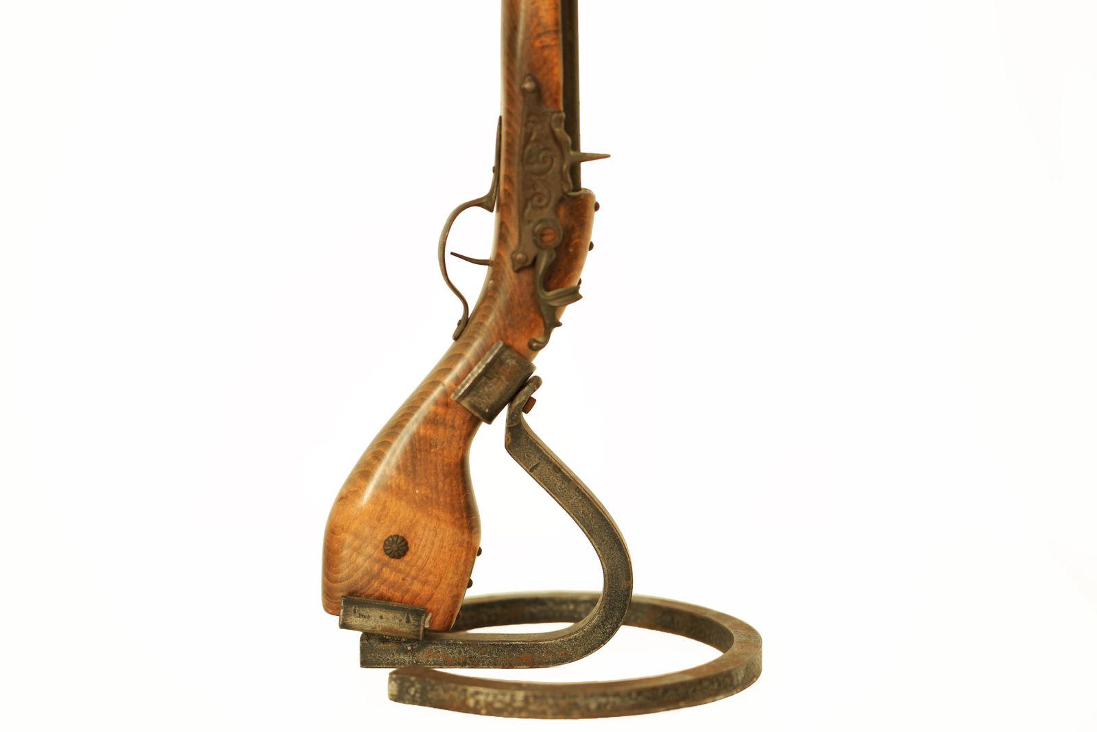 20th Century Bronze & Gilt Metal Floor Ashtray With A Sculptural Riffle Smoking Stand photo 890.0