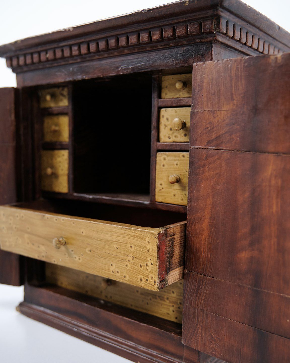 photo furniture Antique Miniature/Model Furniture In Oak With Hand Forged Fittings, 1840s