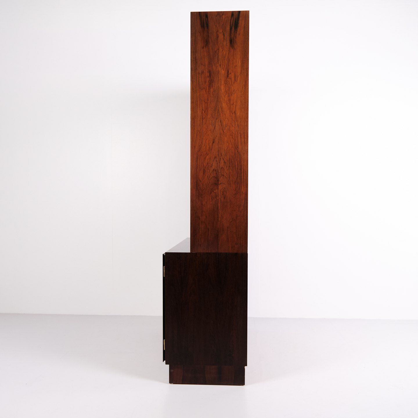 Gunni Omann Bookcase Model 5 In Rosewood For Poul Hundevad, Danish Design 1960s photo for sale