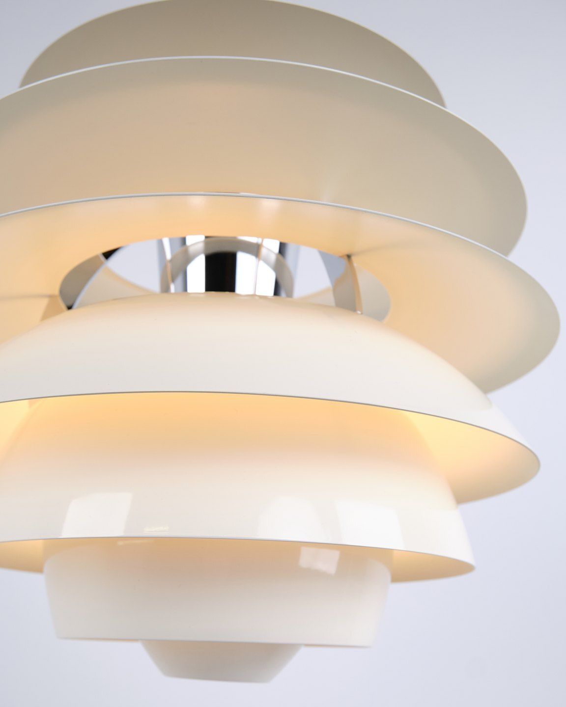 Poul Henningsen Pendant Model Ph Snowball, Louis Poulsen photo vinterior