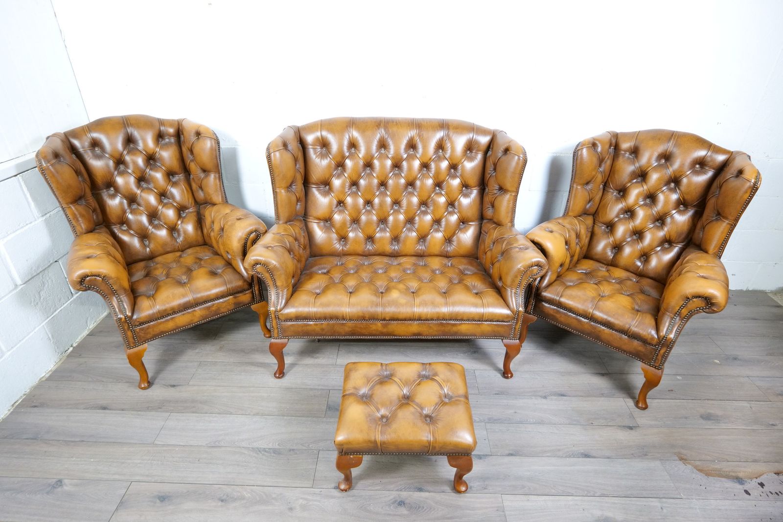 Furniture Chesterfield Queen Anne 4 Piece Leather Suite Cigar Brown photo