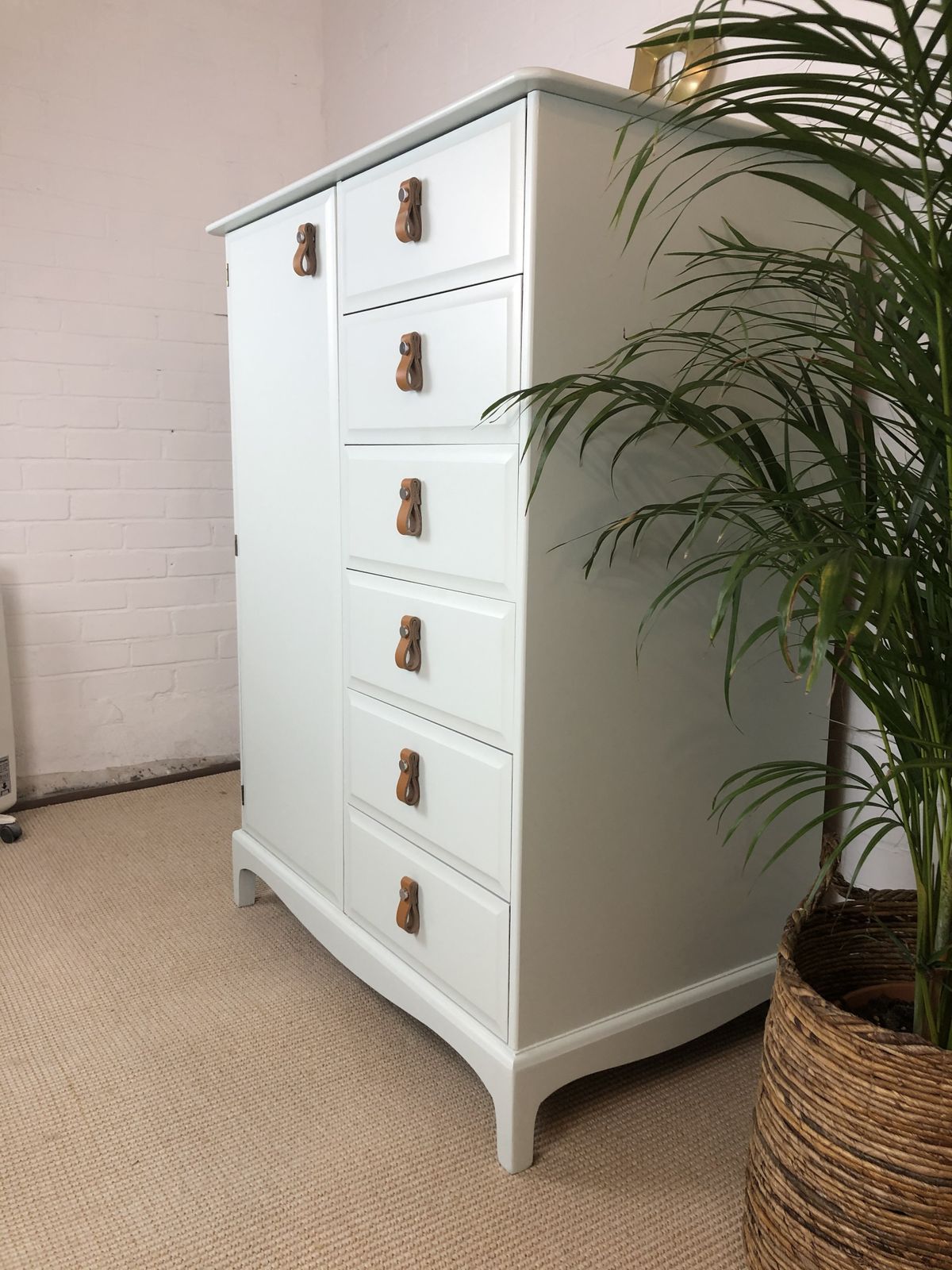 Furniture Stag Minstrel Gentleman’s Wardrobe Green photo