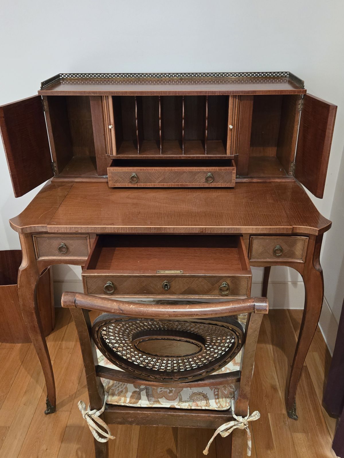 Ladies Fruit Wood Writing Desk And Chair photo 1250.0