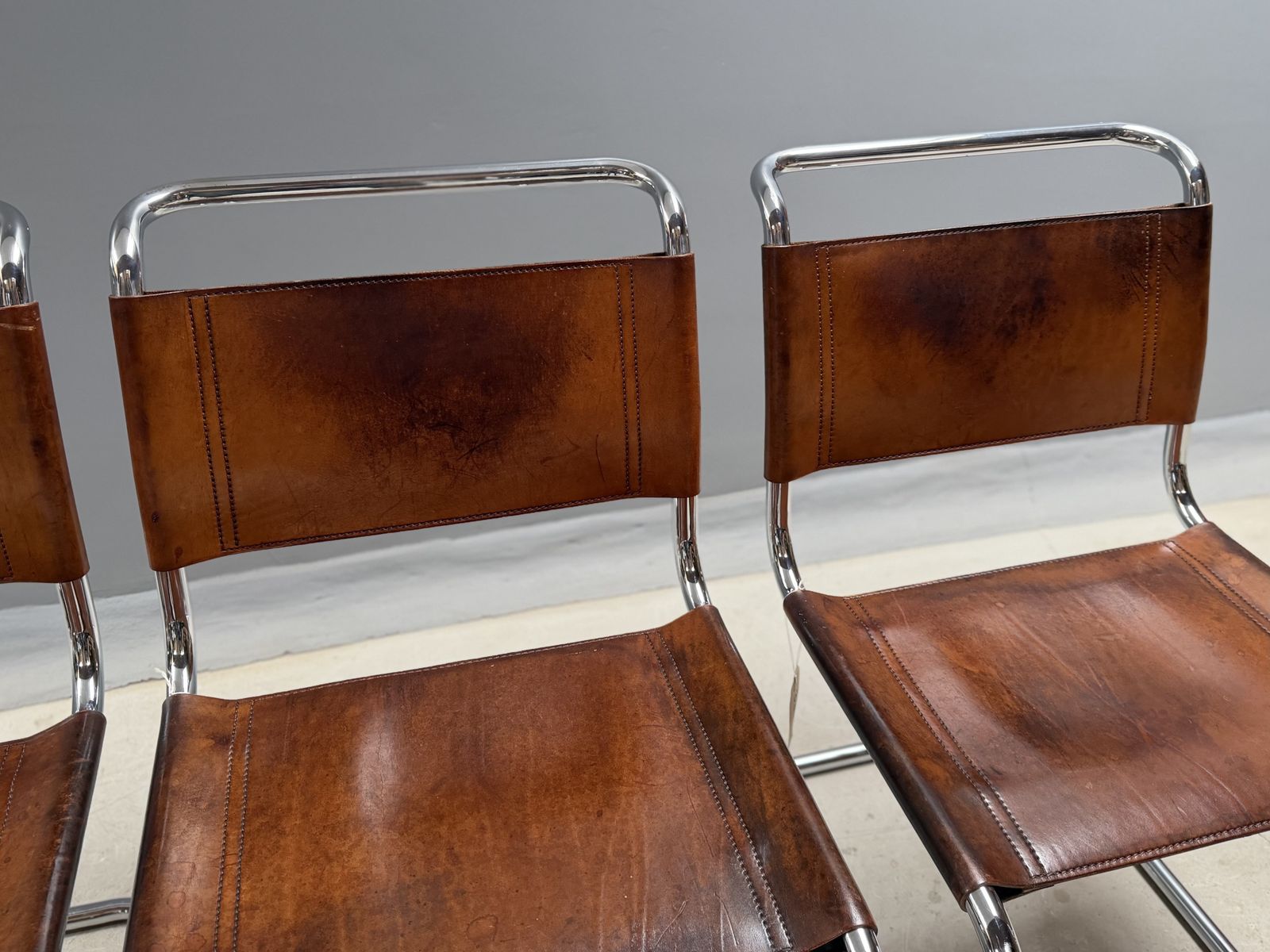 photo furniture 6 Dining Chairs Mart Stam Marcel Breuer S33 Set Of Six Fasem Chrome Tan Brown Cognac Leather Cantilever Bauhaus 6 Mid Century Dining Chairs