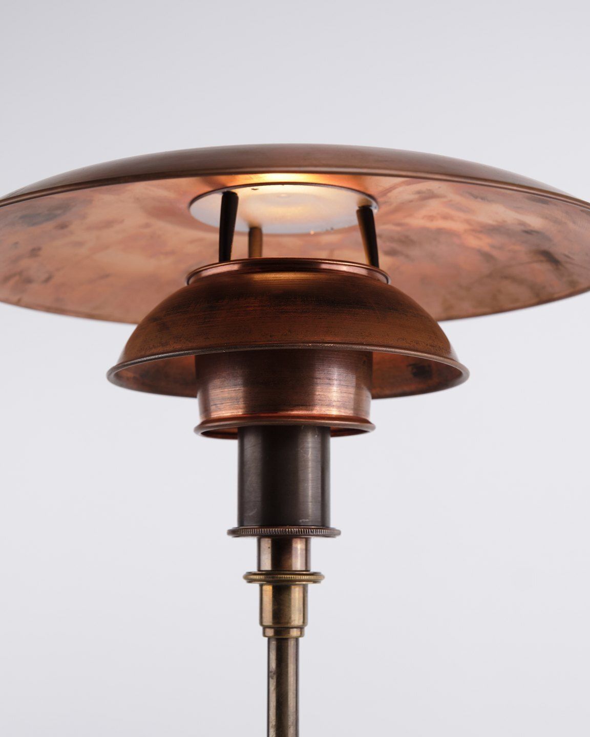 Poul Henningsen Table Lamp Model Ph 3/2 With Copper Shades And Base In Burnished Brass, Louis Poulsen photo buy