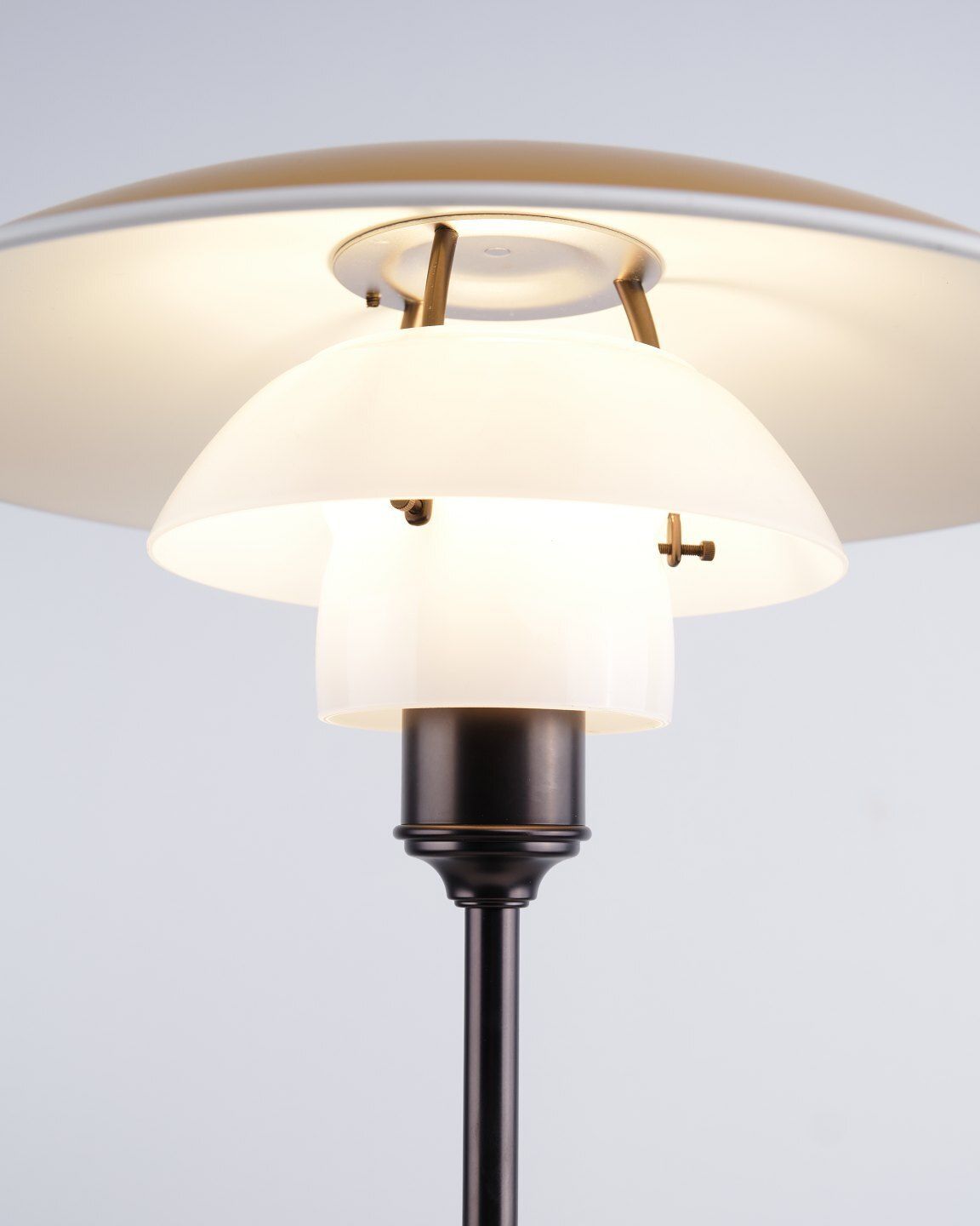 Poul Henningsen Table Lamp Model Ph 3½ 2½ In Yellow Metal With Frame In Burnished Brass, Louis Poulsen photo Lighting