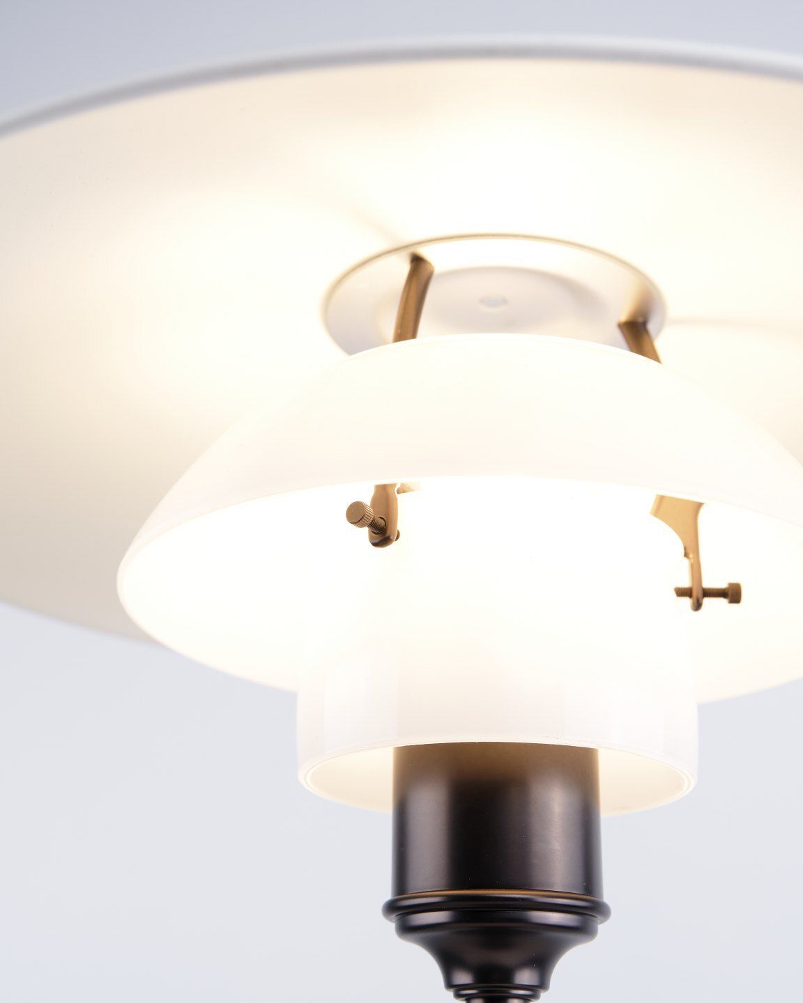 Poul Henningsen Table Lamp Model Ph 3½ 2½ In Yellow Metal With Frame In Burnished Brass, Louis Poulsen photo vinterior
