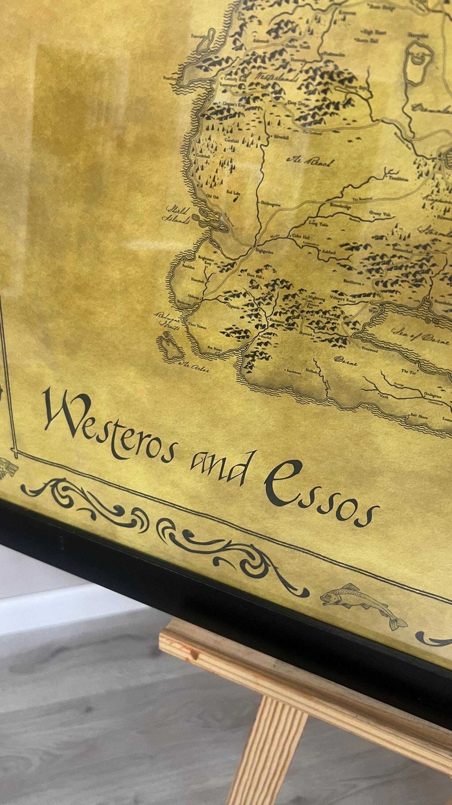 Framed Glazed Game Of Thrones Westeros And Essos Map Picture Poster photo vinterior