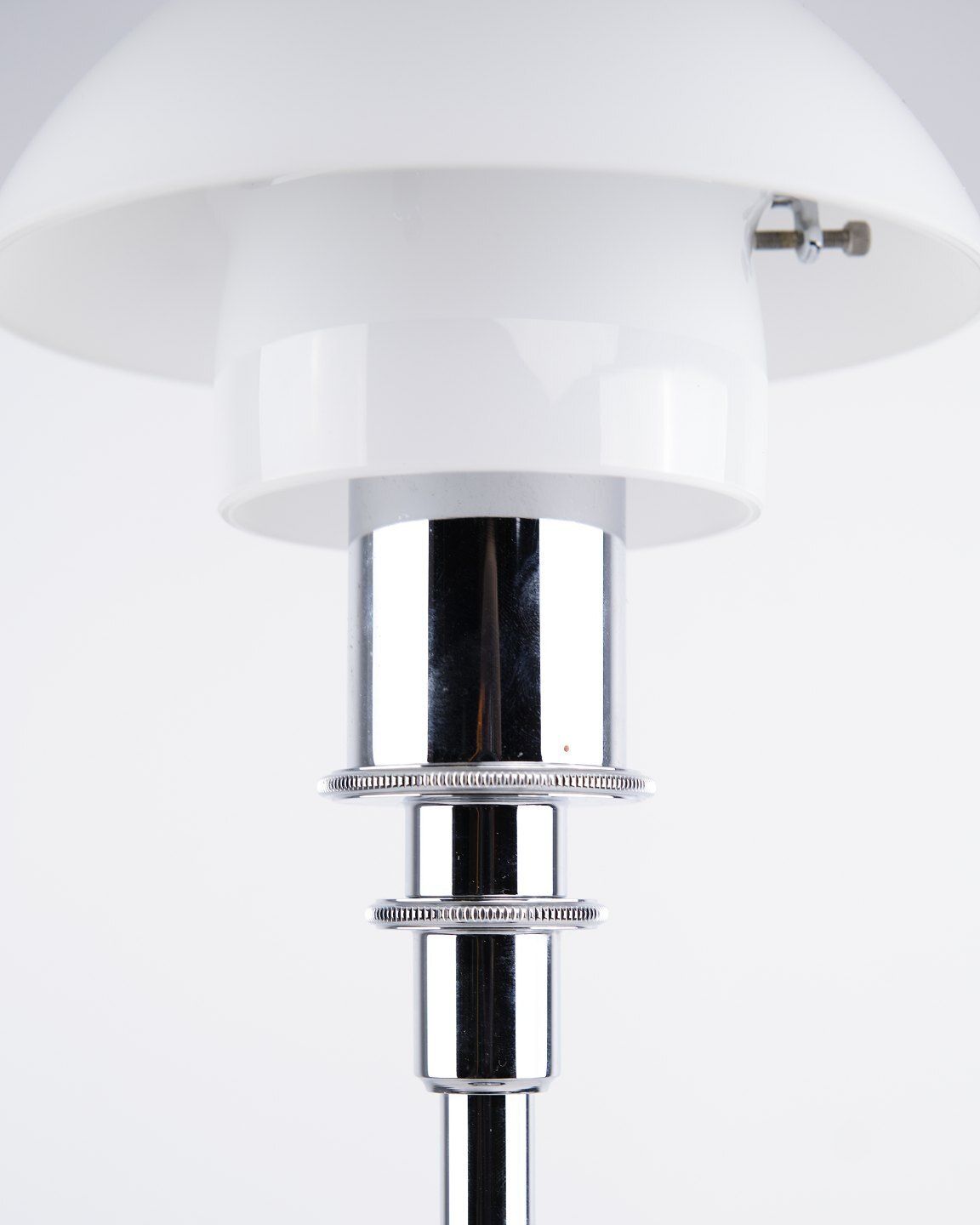 Poul Henningsen Table Lamp Model Ph 3/2, Louis Poulsen photo for sale
