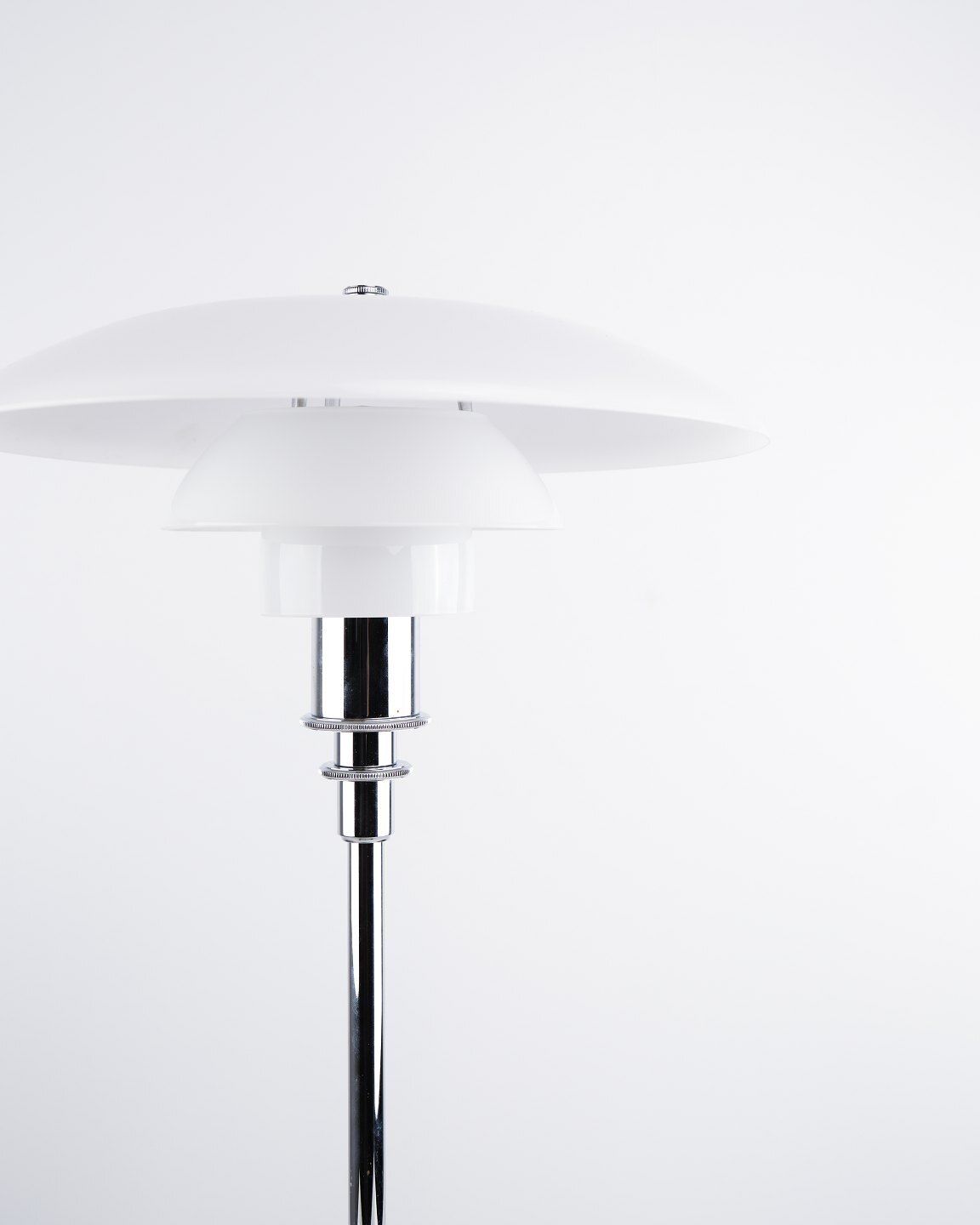 Poul Henningsen Table Lamp Model Ph 3/2, Louis Poulsen photo buy