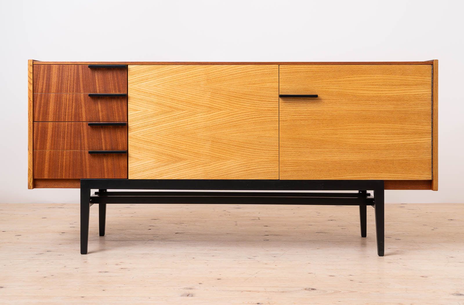Vintage Mid Century Modern Sideboard By Frantisek Mezulanik, Up Zavody, 1960s