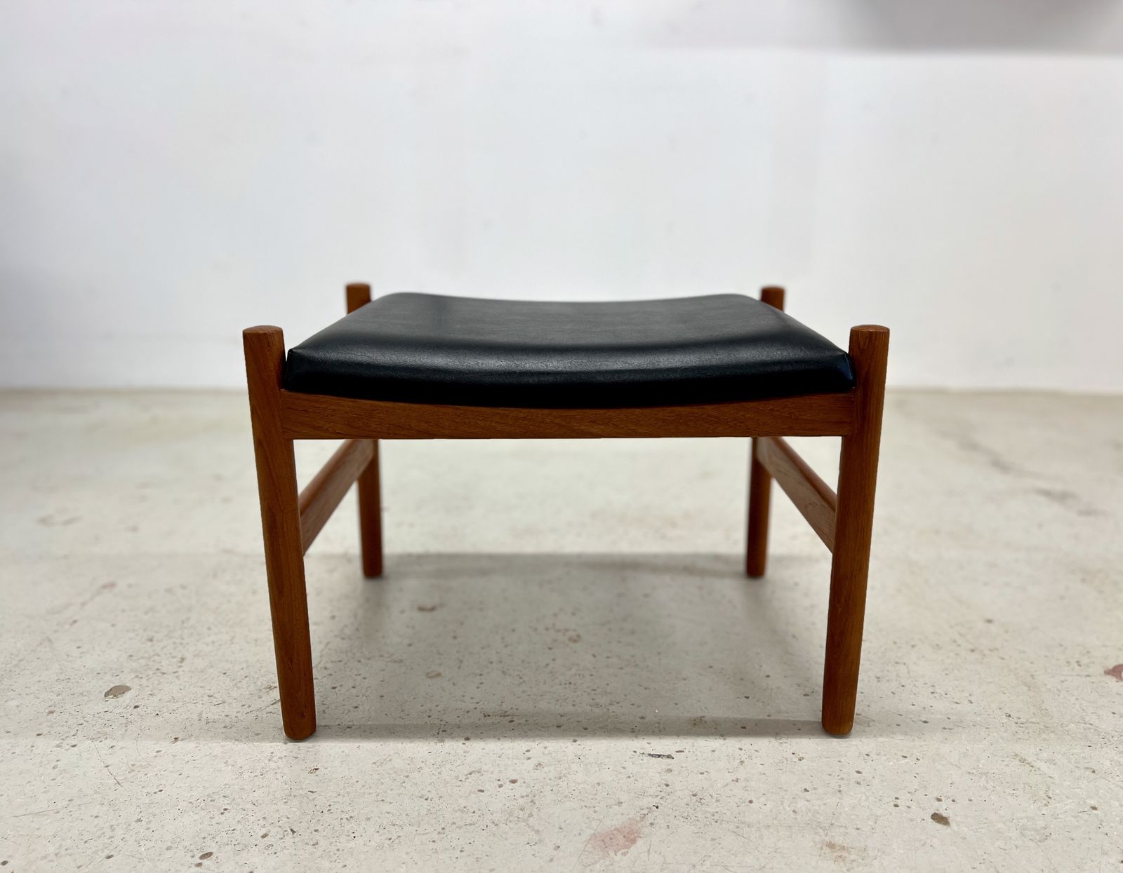 Vintage Danish Teak Footstool By Hugo Frandsen For Spøttrup, 1960s. photo furniture