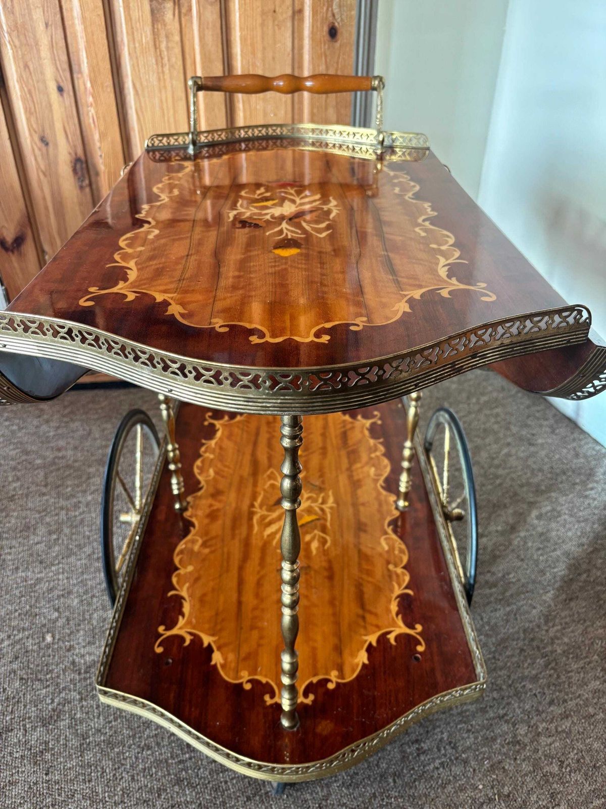 Beautiful Vintage Mid Century Sorrento Two Tier Drinks Trolley Brass Bar Cart photo buy