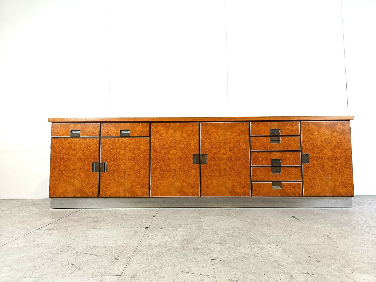 Vintage Italian Burl Wood Credenza, 1970s photo Furniture