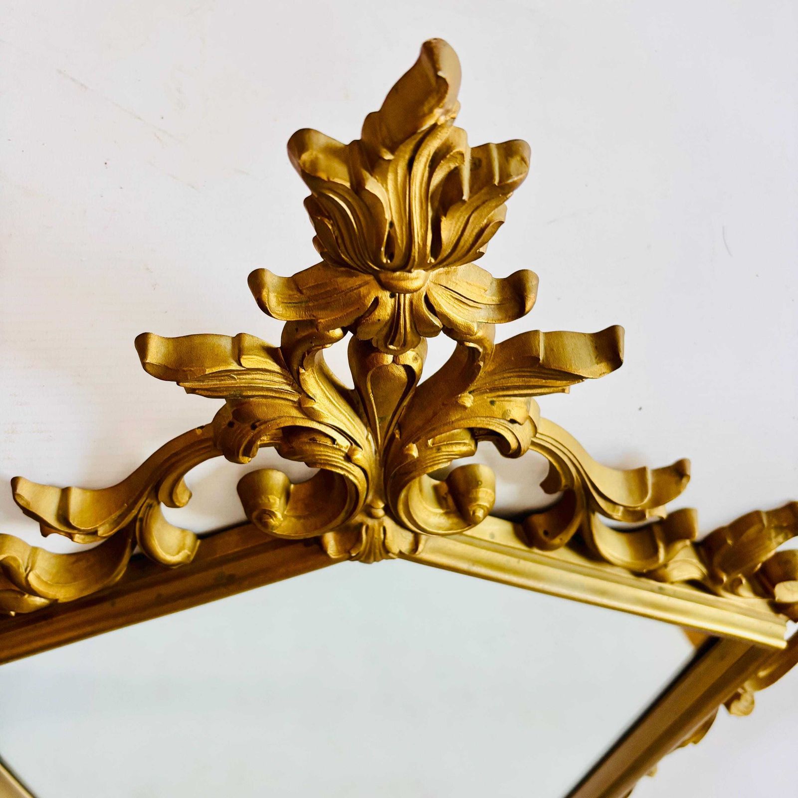Large Mid Century Syroco Model 4110 Gilt Effect Hollywood Wall Mirrormade In USA 1961 photo 410.0