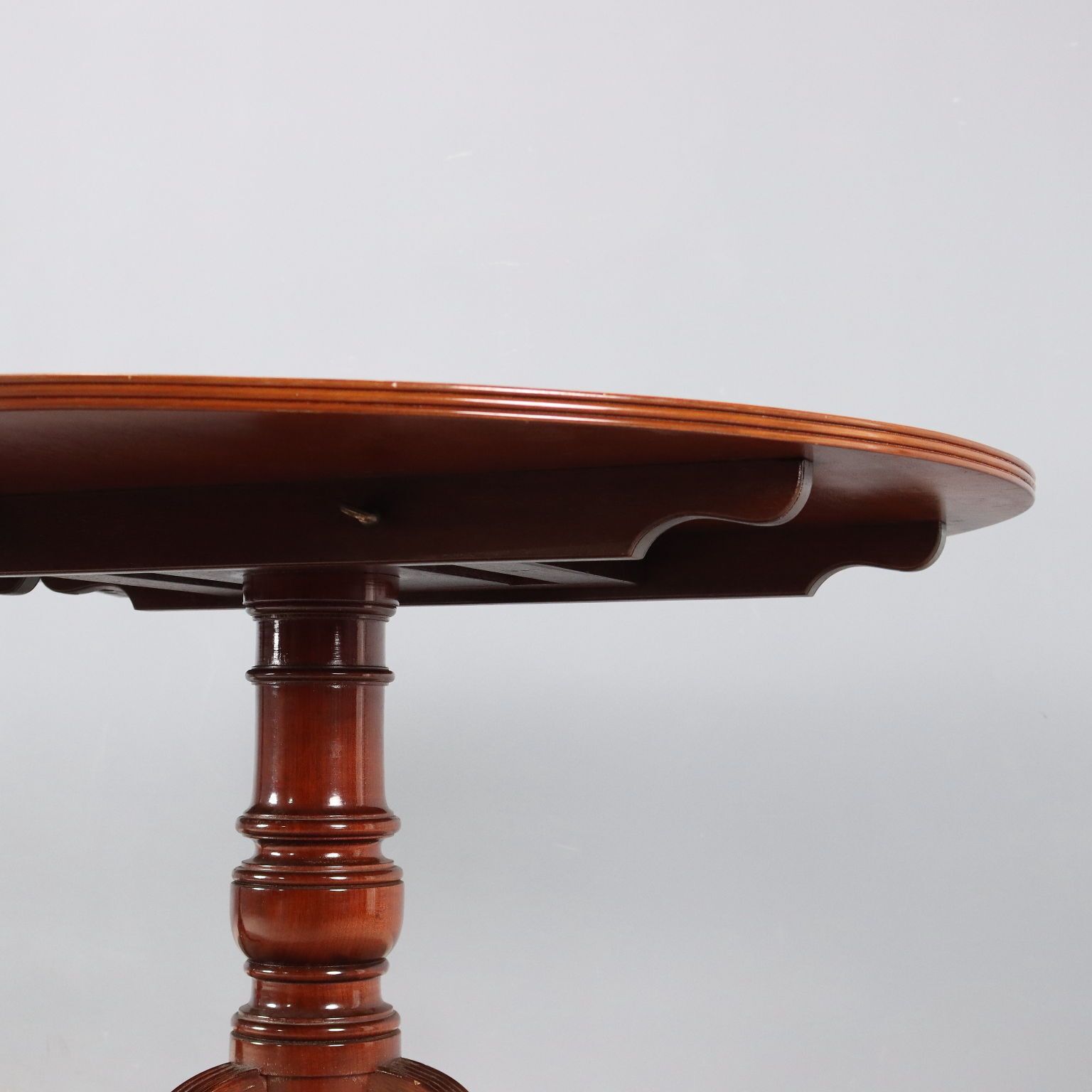 photo furniture Antique Table Mahogany 3 Sections United Kingdom XIX Century