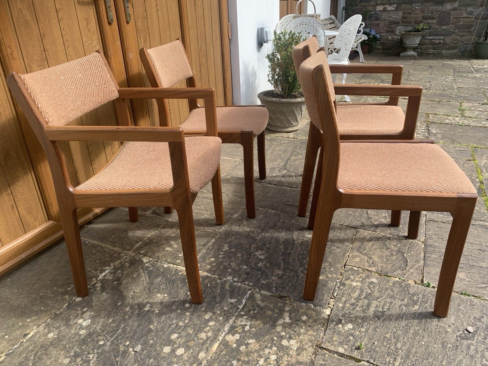 A Set Of Four Midcentury Chairs  Inc Two Carvers. photo buy