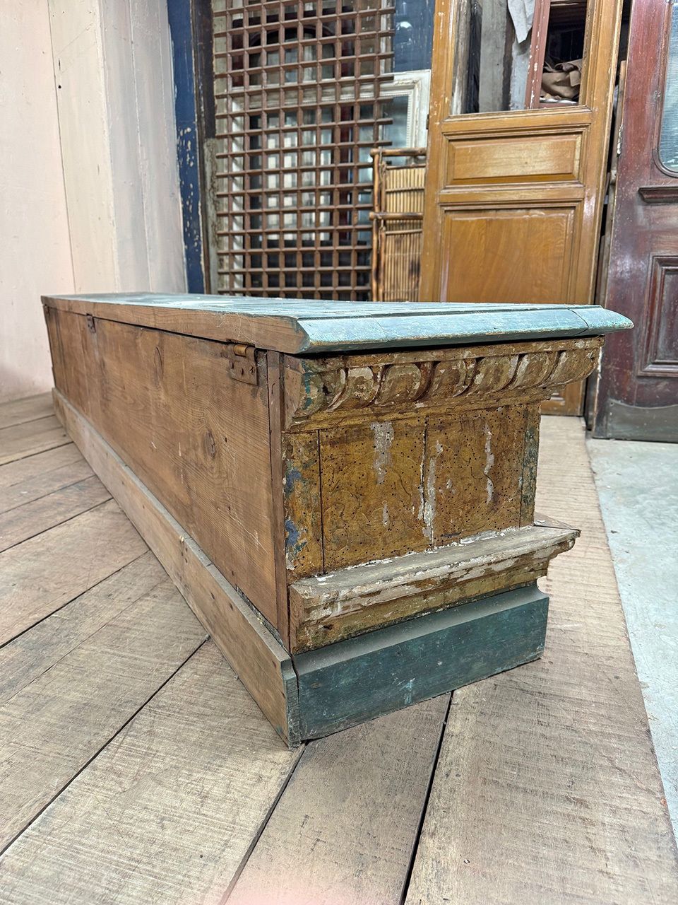 3355.0 Beautiful Painted Bench, 1800s photo