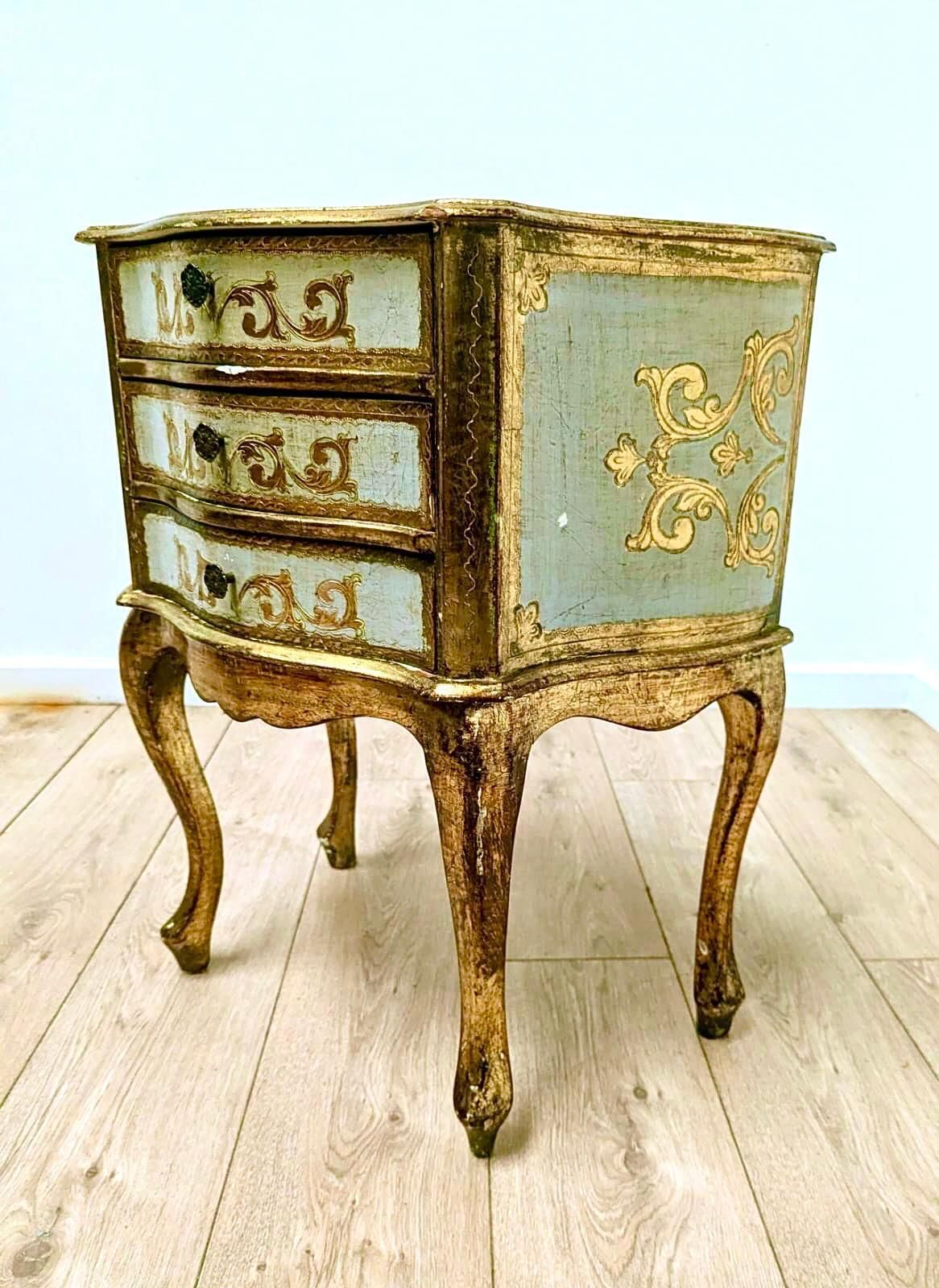 Beautiful Superb Quality Italian Florentine Chest Drawers 0189. photo buy