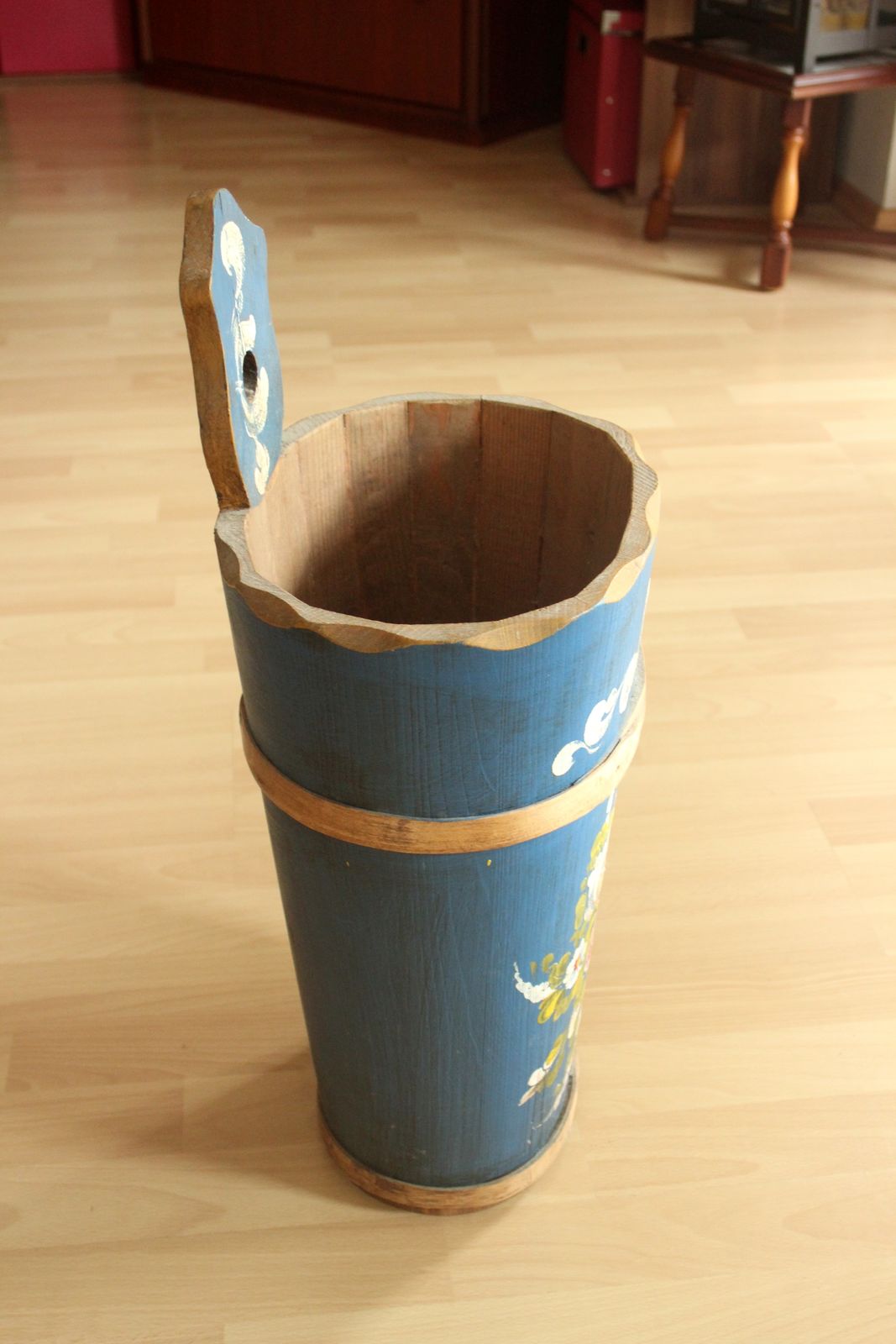 Handmade Handpainted Wooden Umbrella Stand   Bavarian Farmhouse Style   Vintage photo furniture