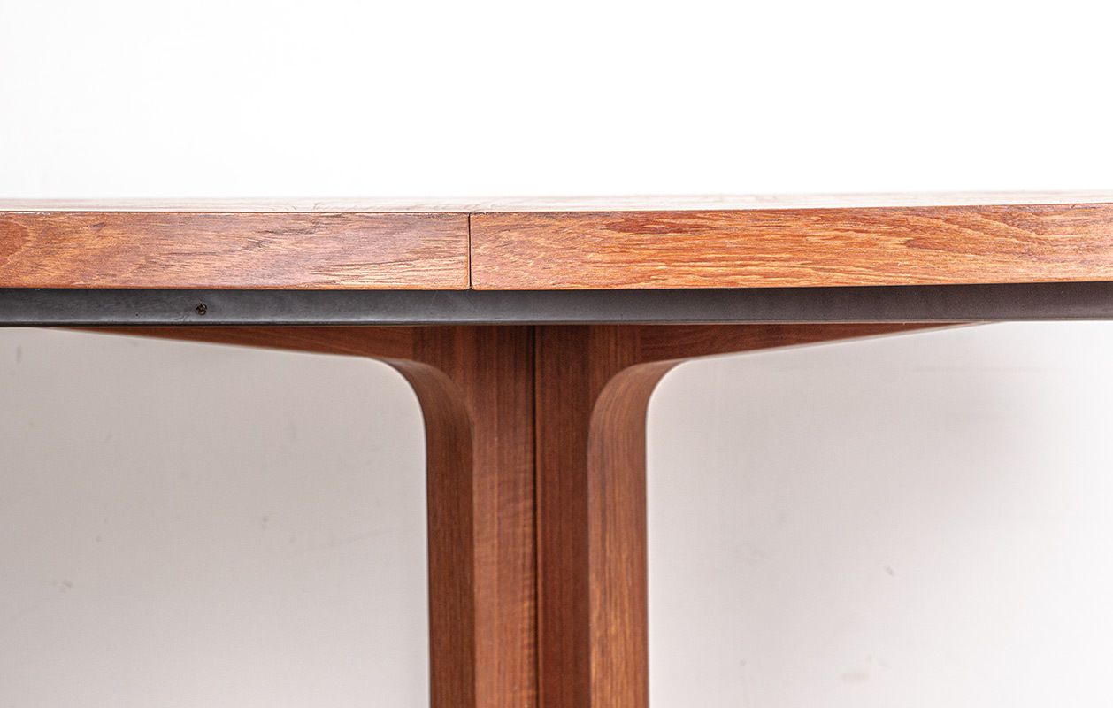 Very Large Danish Teak Dining Table, 260 Cm, Oval And Extendable, With Central Base, Model Hm 55, By John Mortensen For Dyrlund 1960. photo vintage