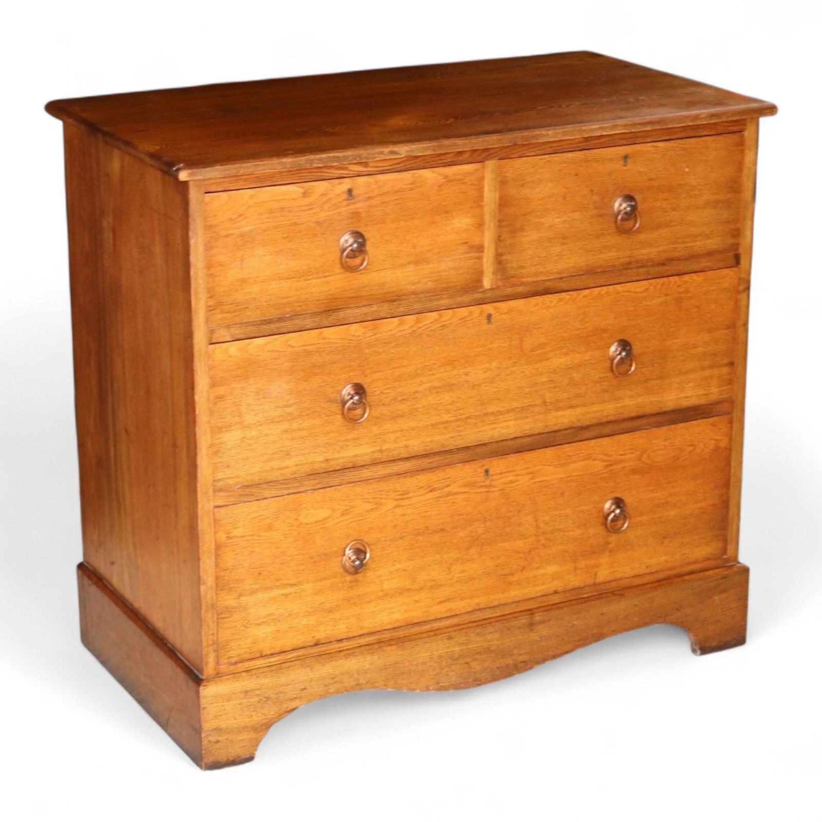 photo vintage Antique 19th Century Oak Chest Of Drawers Two Over Two Drawer