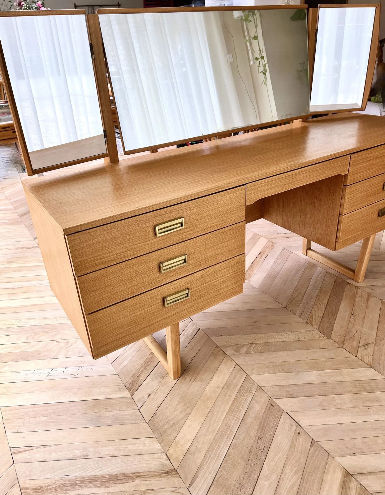 photo buy Mid Century Seven Drawer Dressing Table/Desk With Brass Pulls