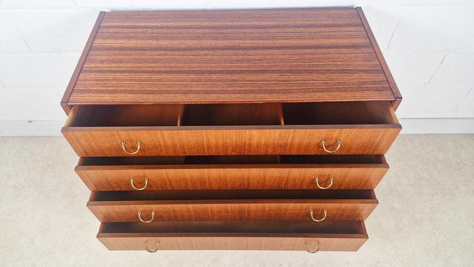 G Plan Liberanza Tola & Black Gold Label Vintage Mid Century Danish Design Chest Of Drawers Pg102 photo 550.0